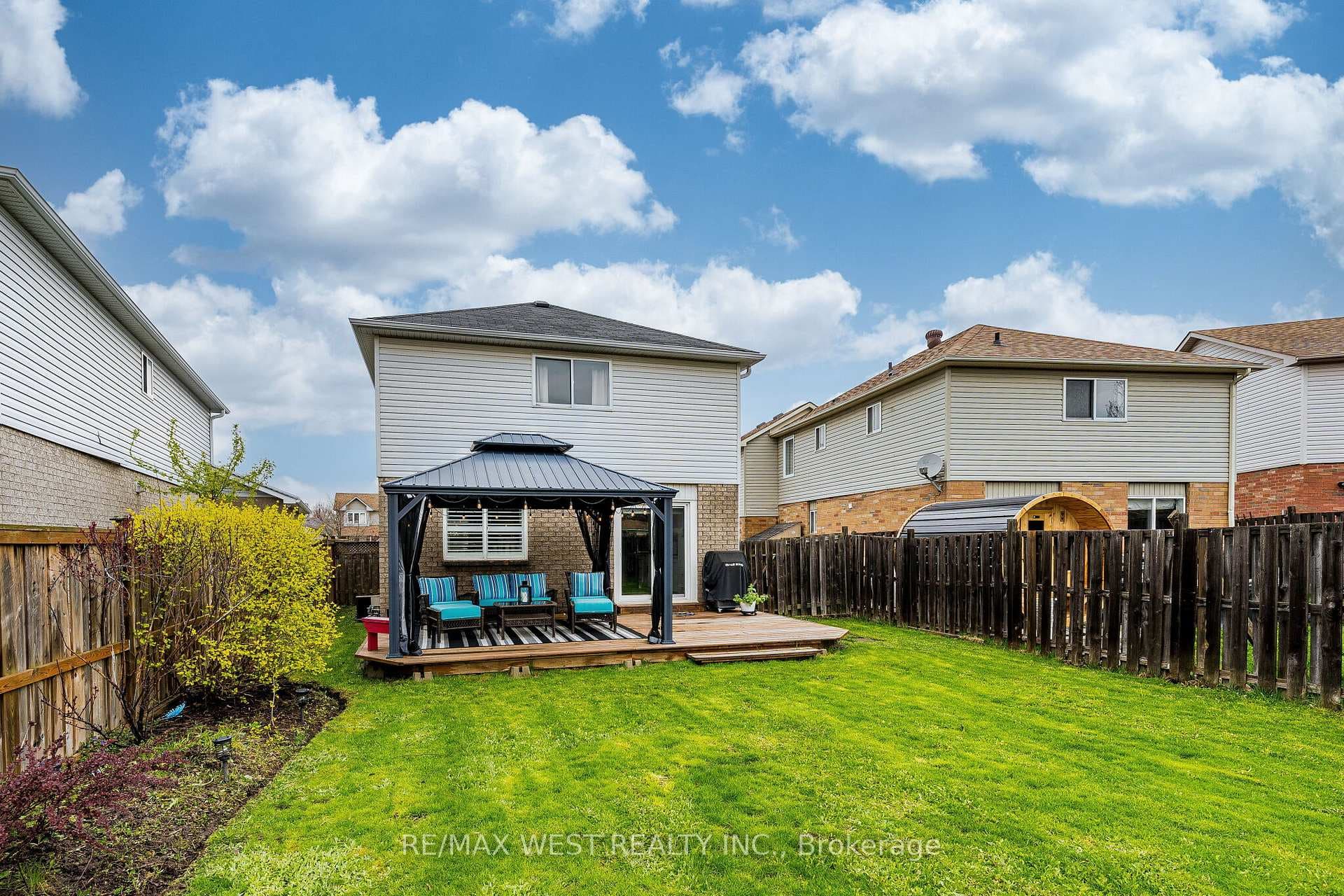 5 Moir Crescent photo 48