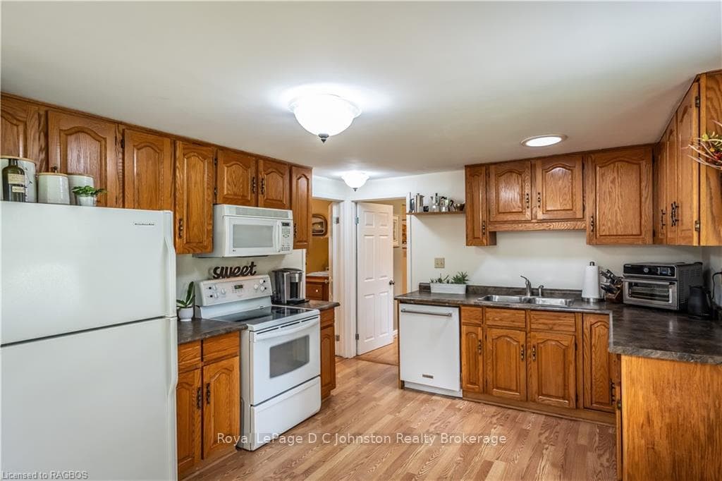 34 METCALF ST N/A photo 14