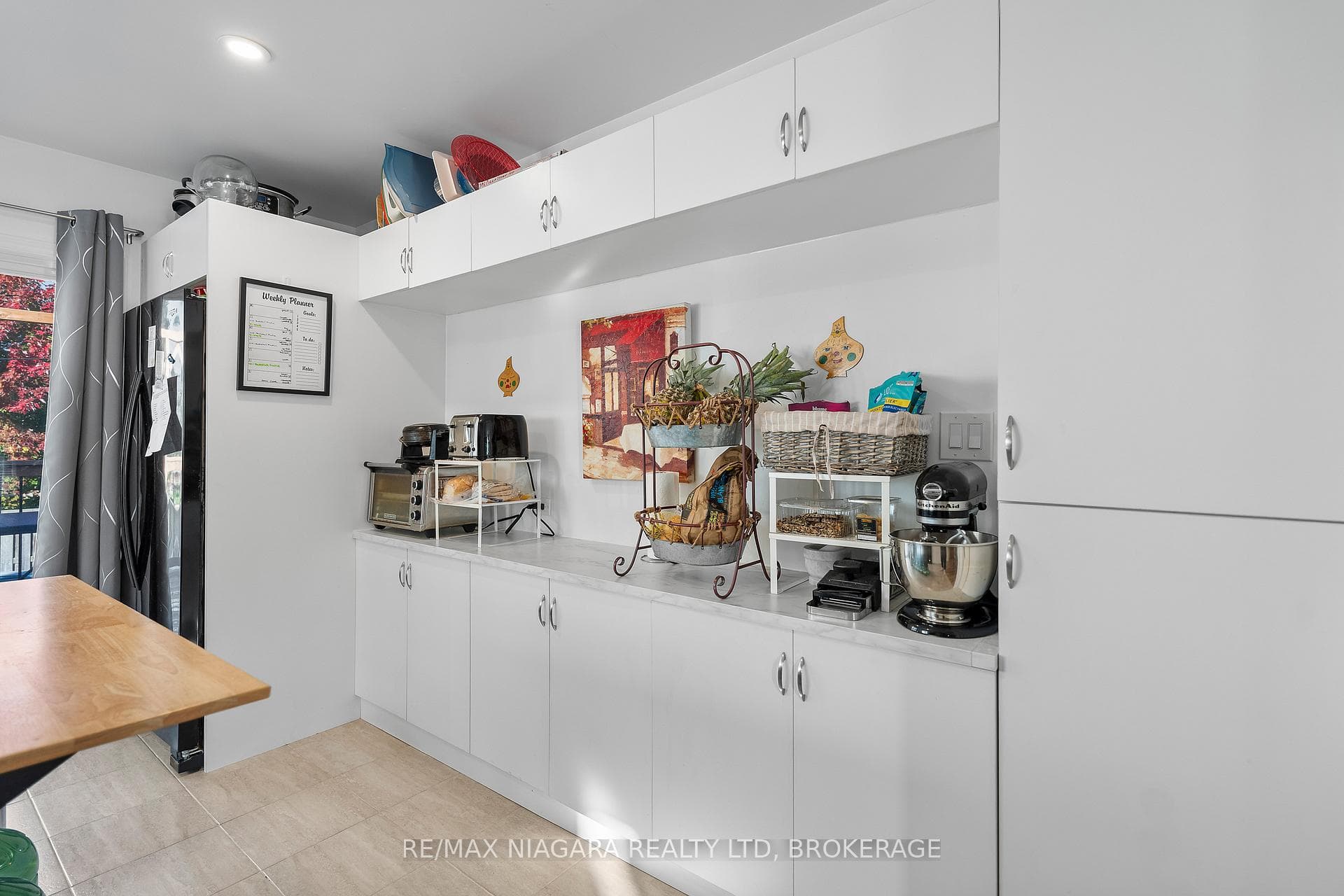 283 Oakcrest Avenue photo 9