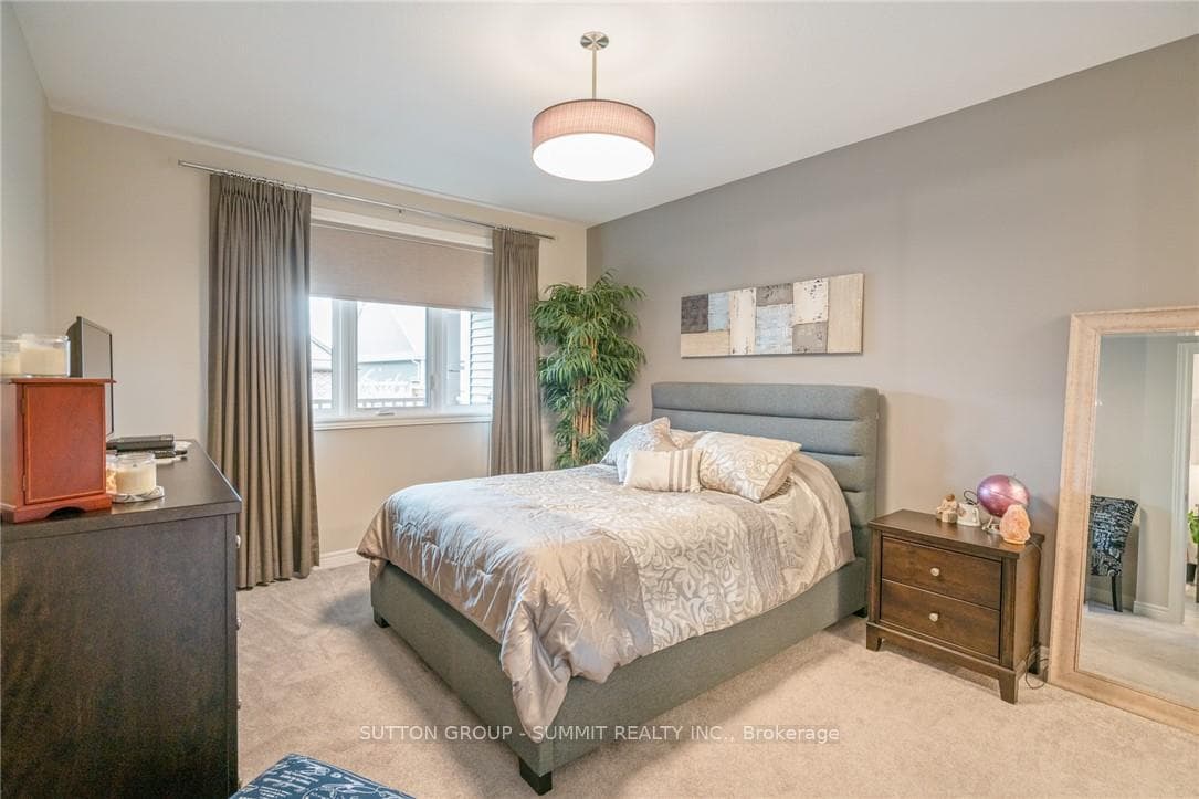 51 Campbell Street photo 28