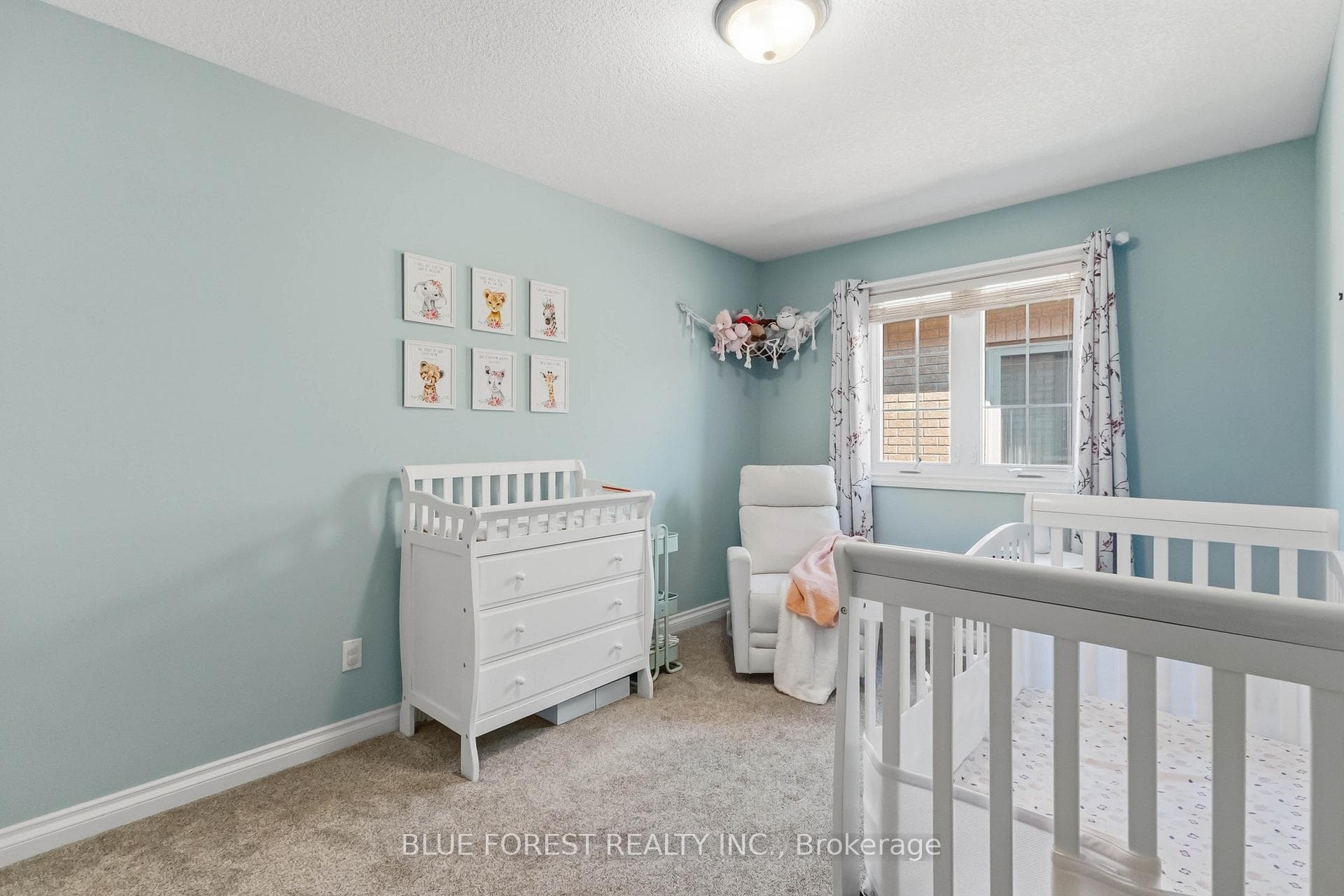 29 Holland Avenue photo 19