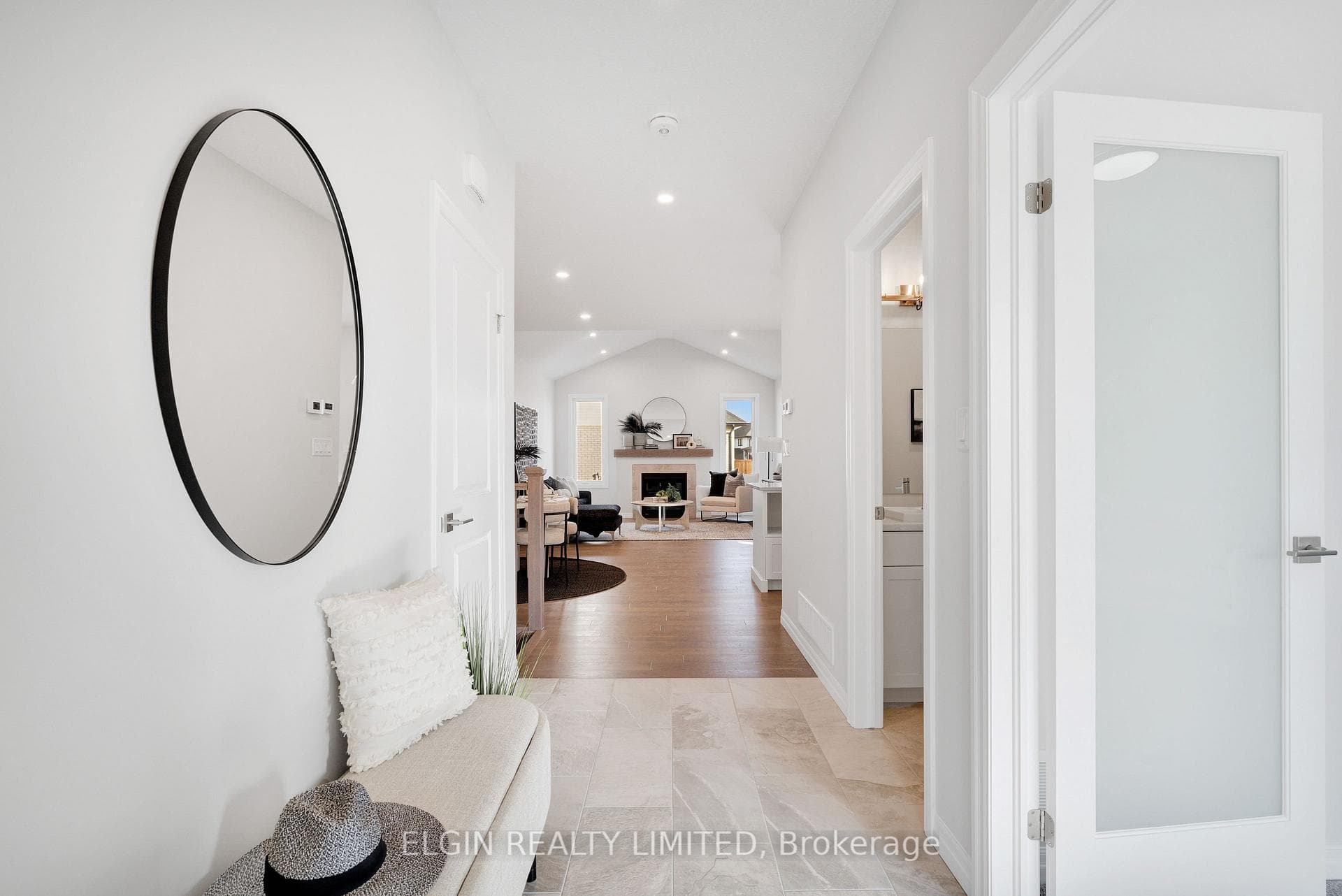 8 Hartland Circle photo 8