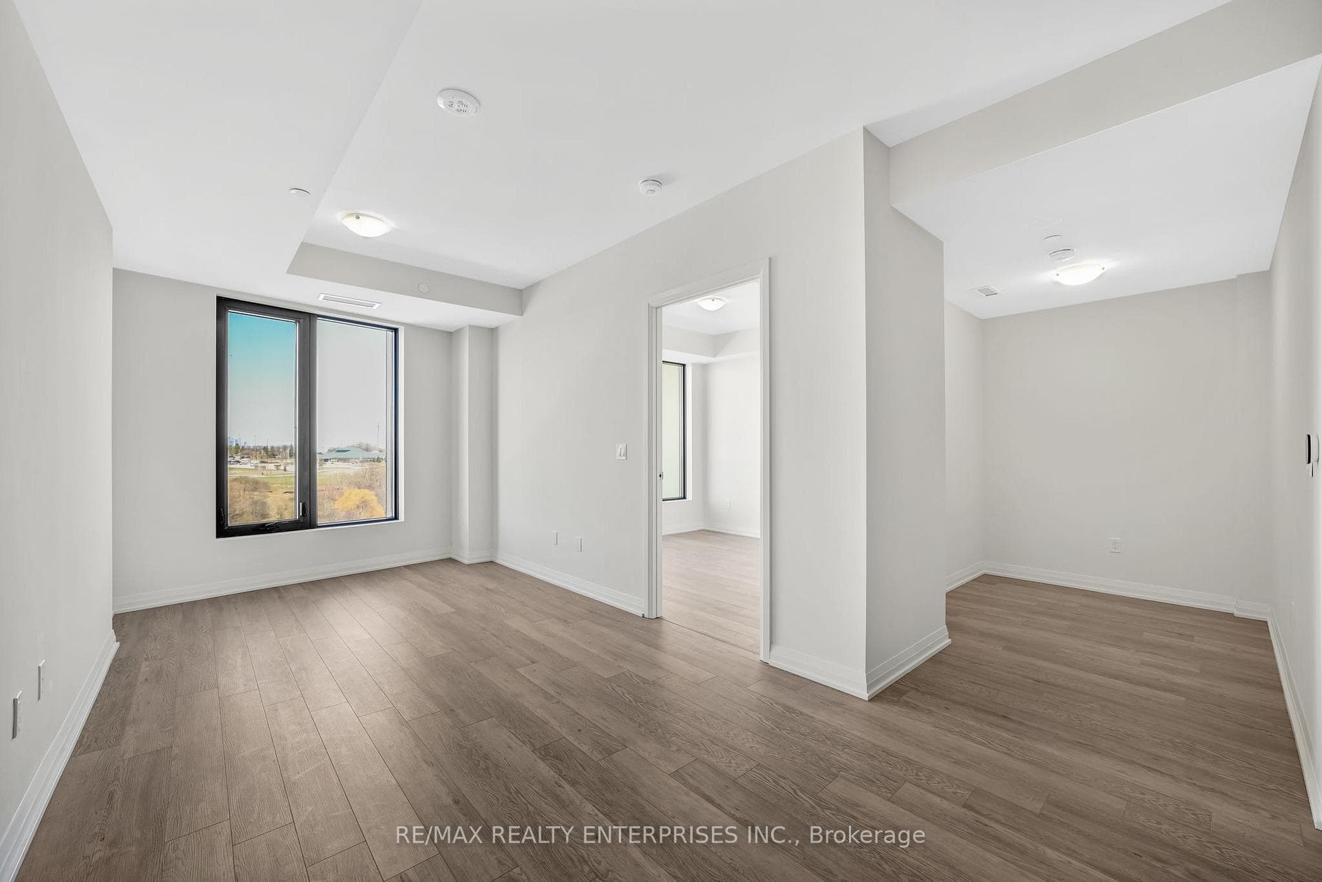 Open Concept Living, Open Den Area