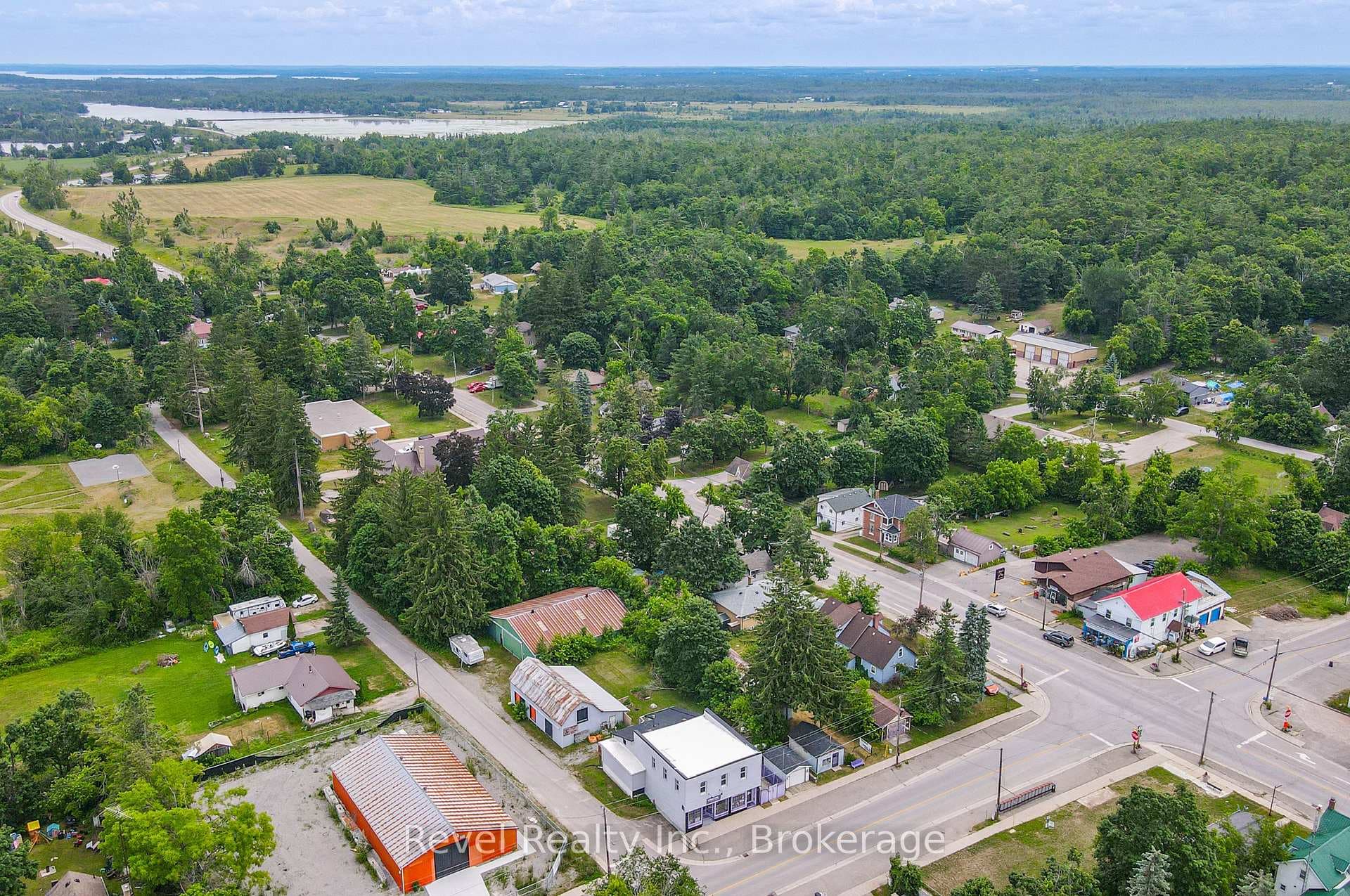 1718 Kirkfield Road photo 20