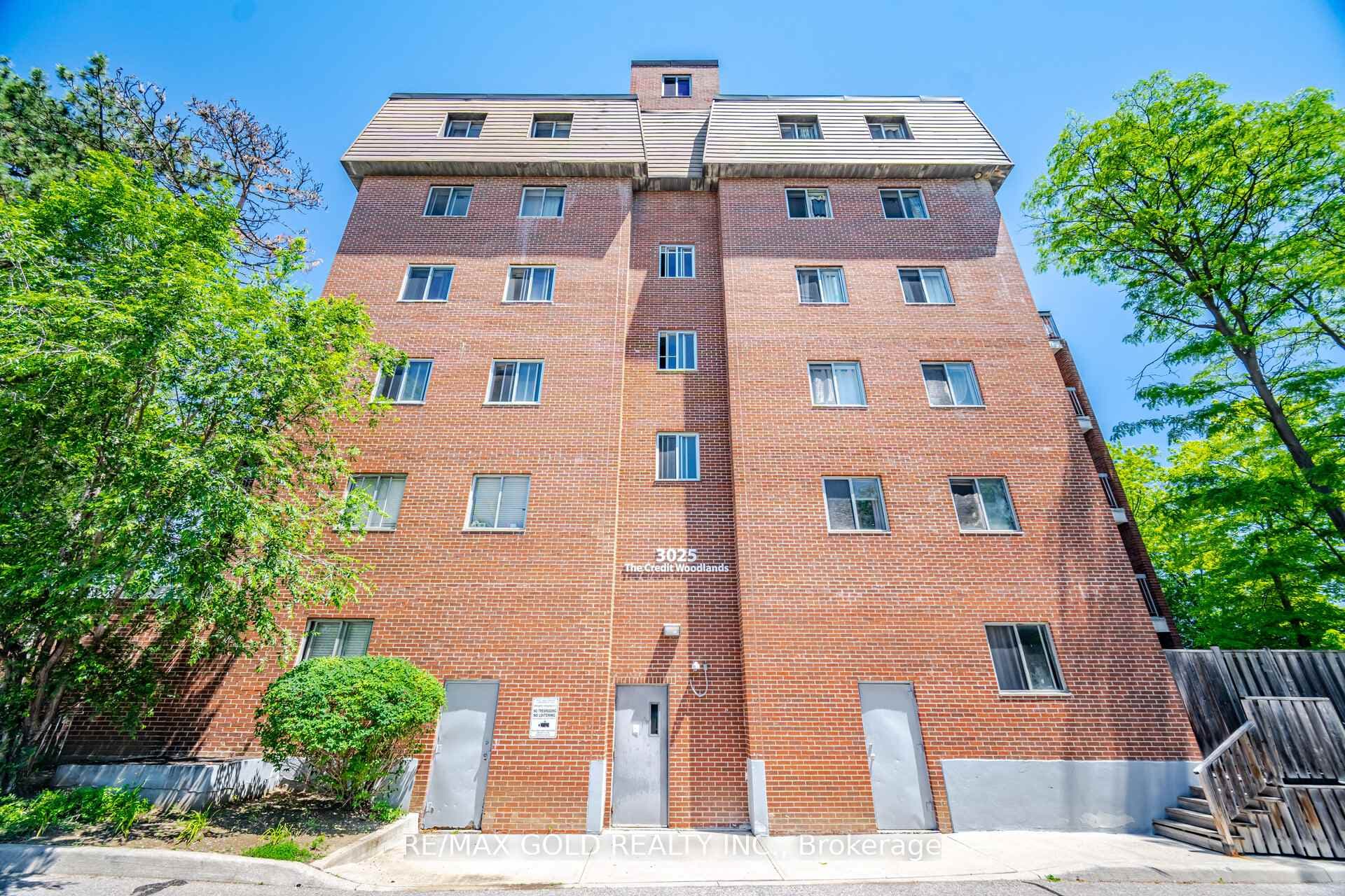 3025 The Credit Woodlands Drive Unit 251 photo 48