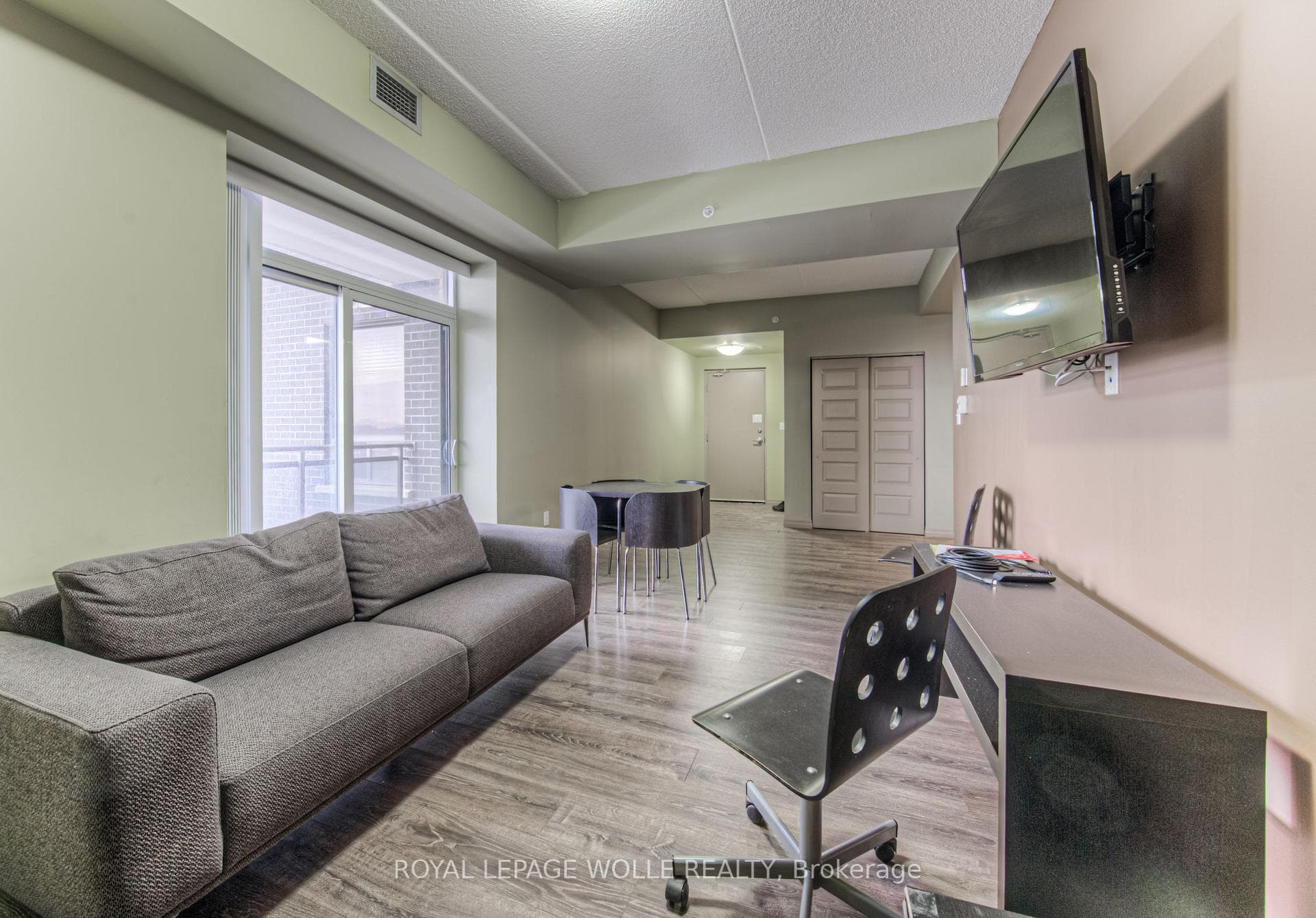 8 Hickory Street Unit 401 photo 10