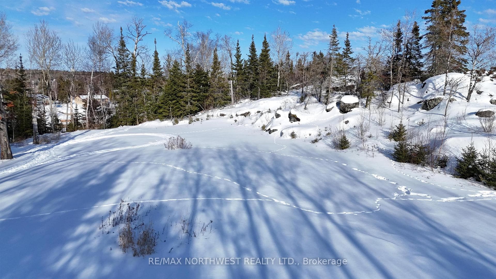 1319 LAURENSON LAKE photo 20