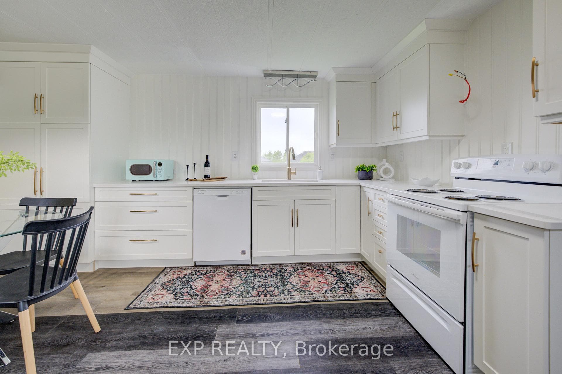 84 Wellington Street Unit 7 photo 9