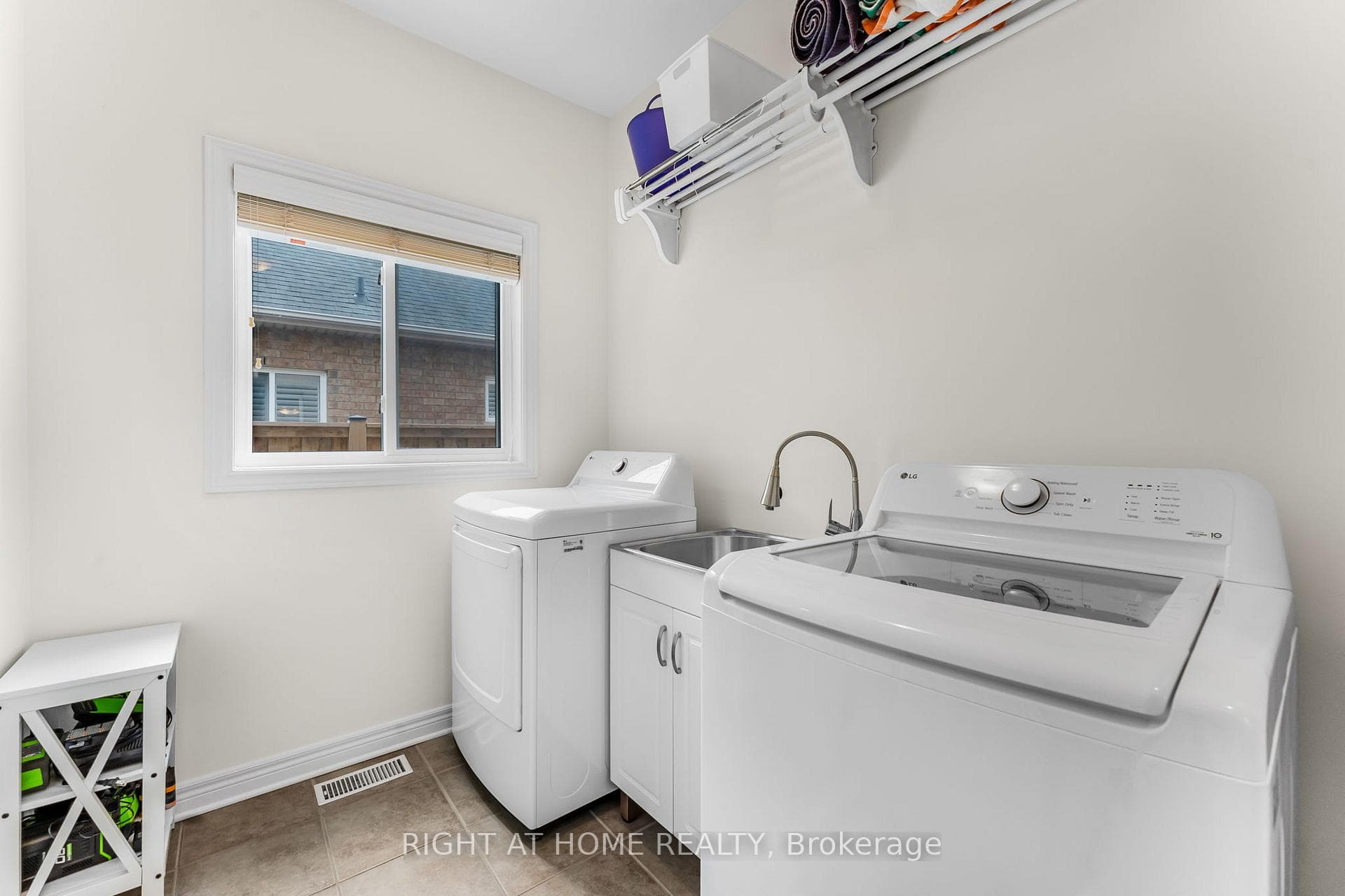 80 Loretta Drive photo 25