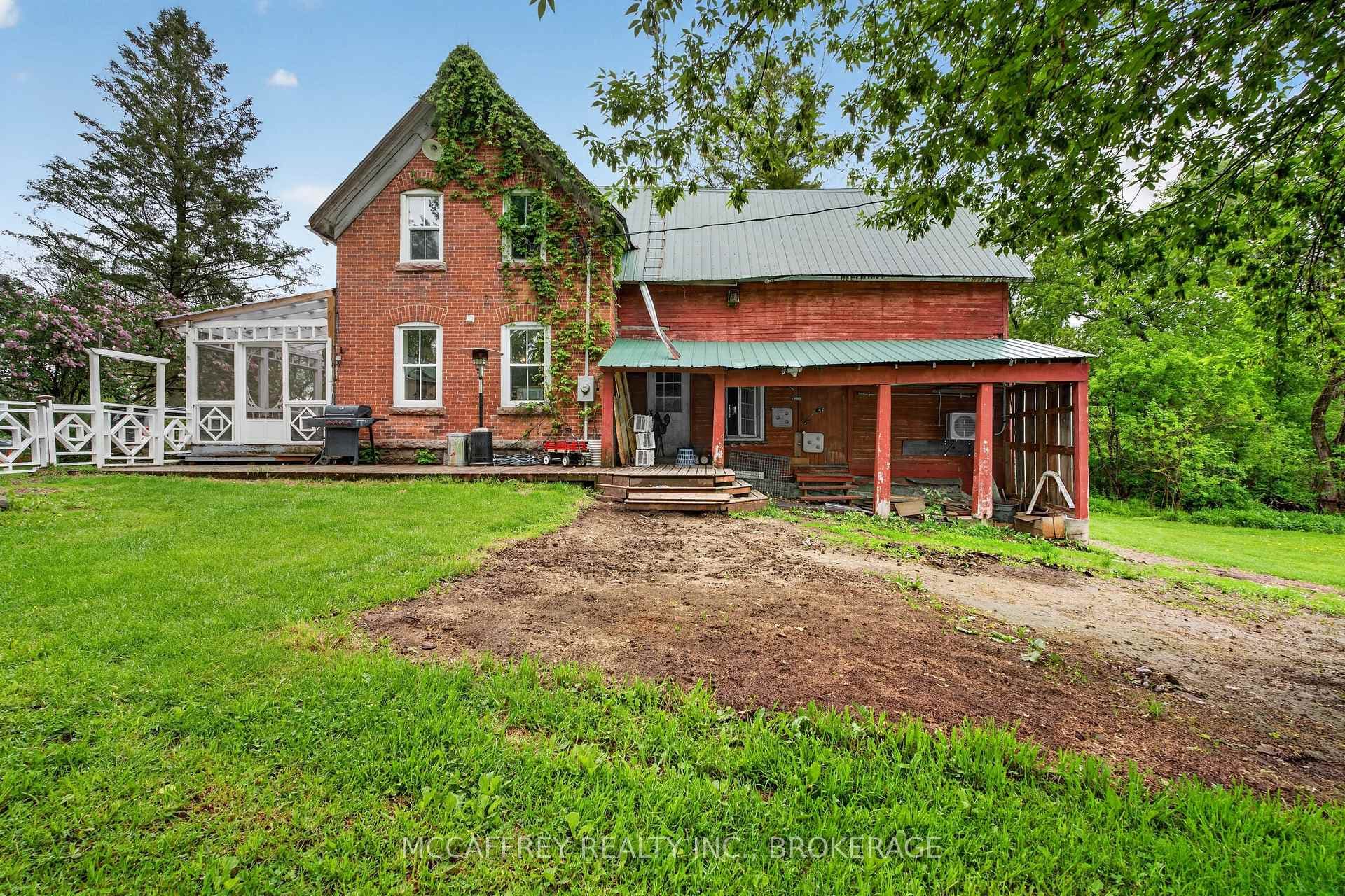1817 Glen Smail Road photo 33