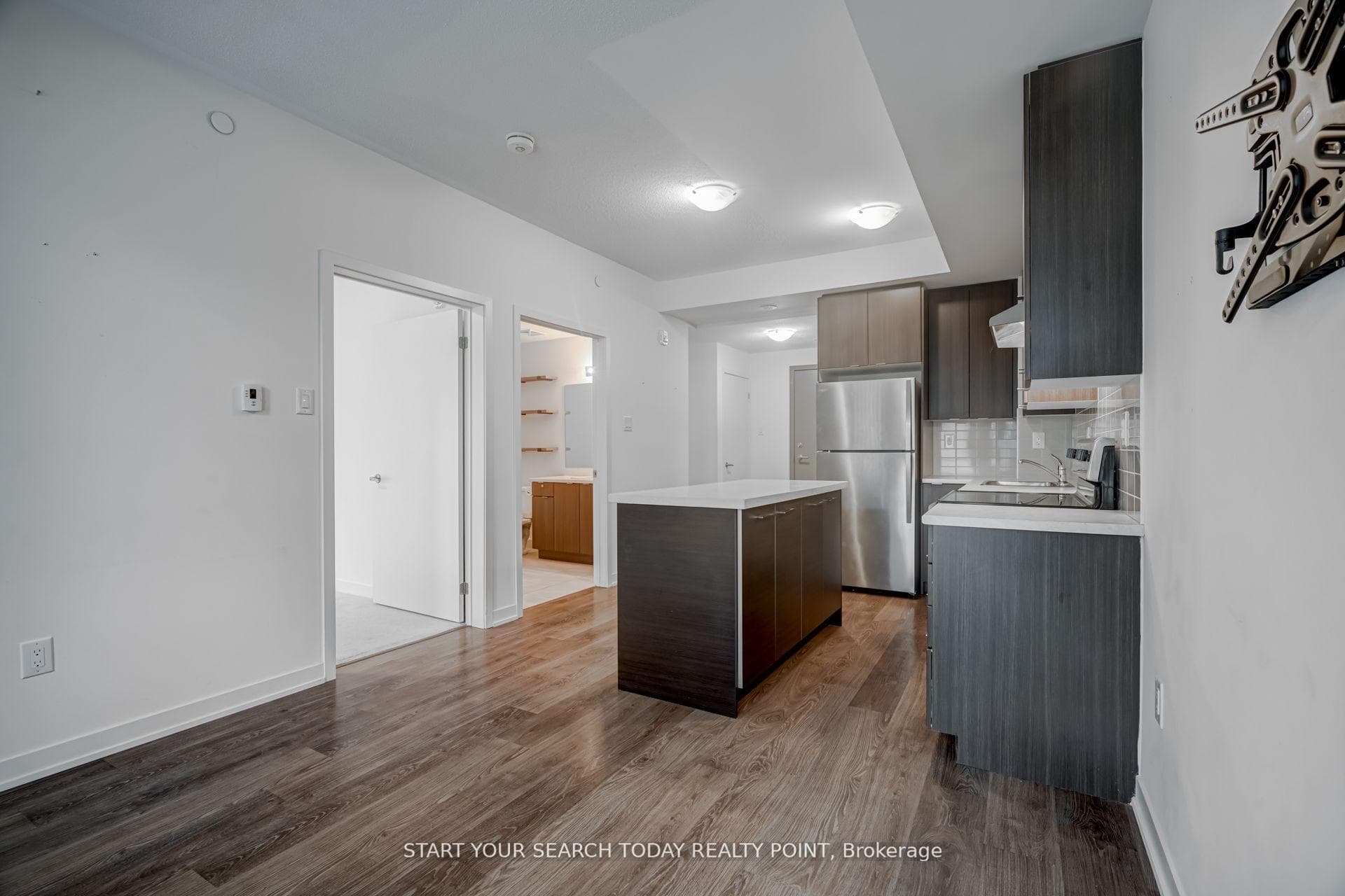 5131 Sheppard Avenue Unit 108 photo 11
