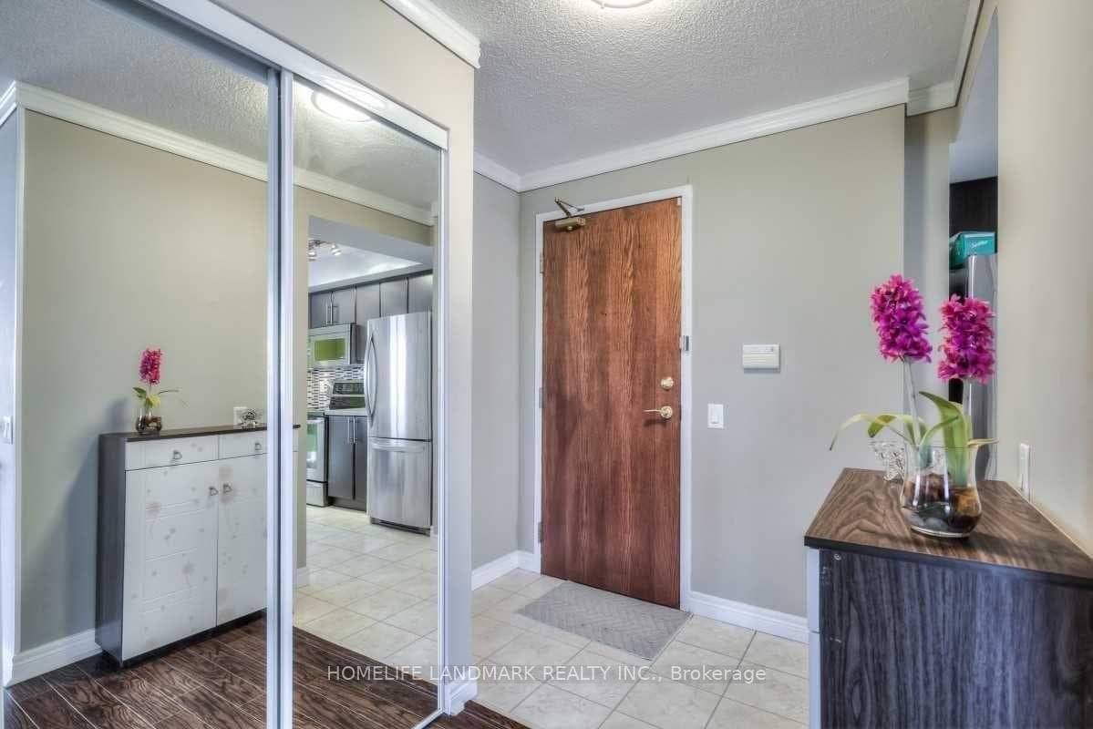25 Times Avenue Unit 203 photo 2