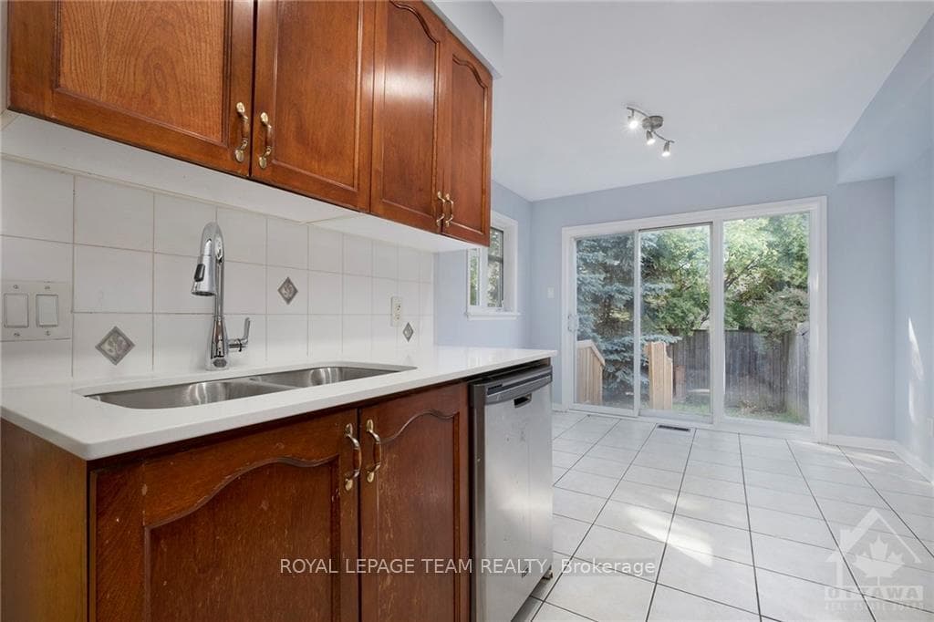 324 BERRIGAN Drive photo 10