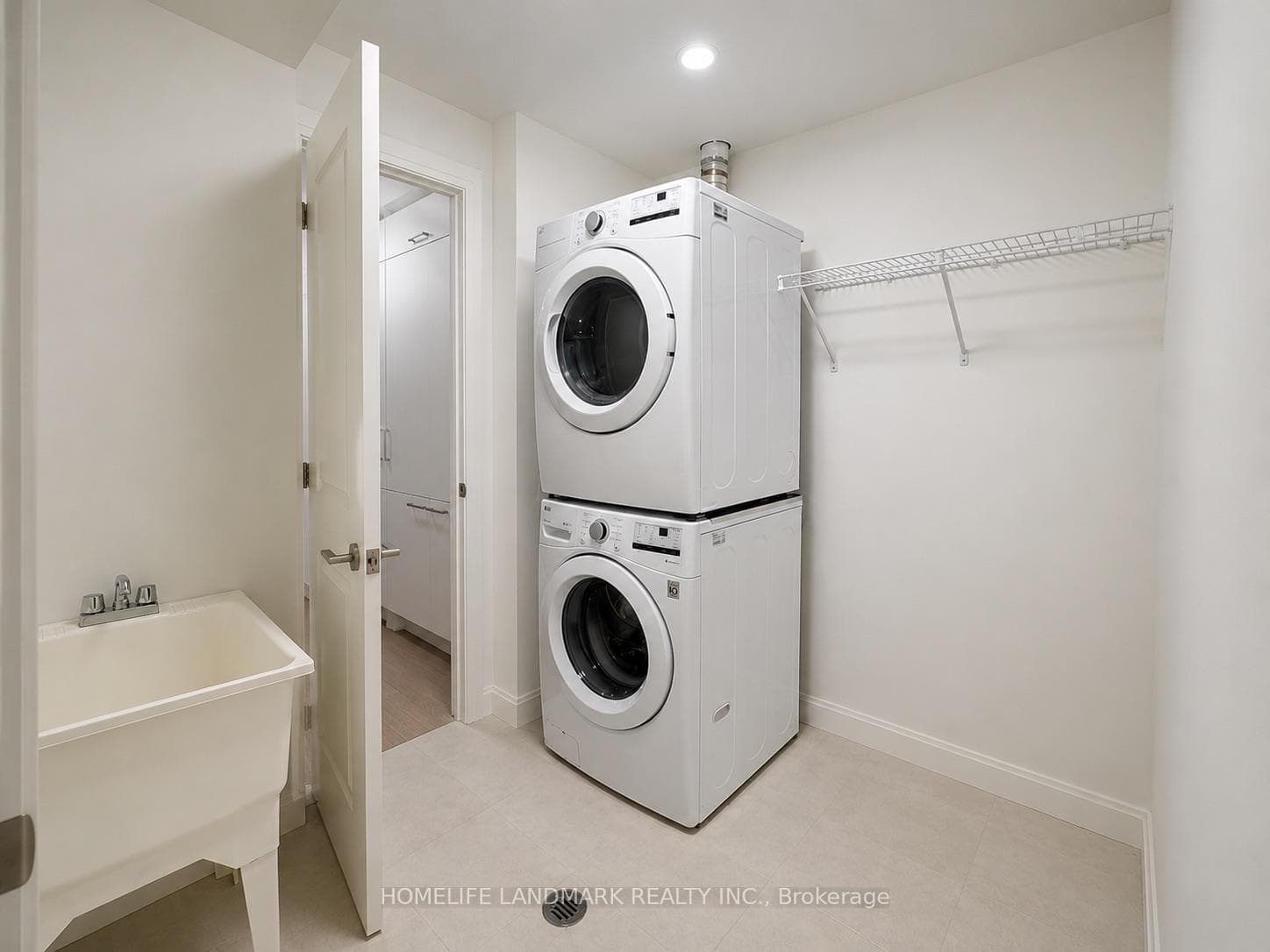 285 Avenue Road Unit 503 photo 10