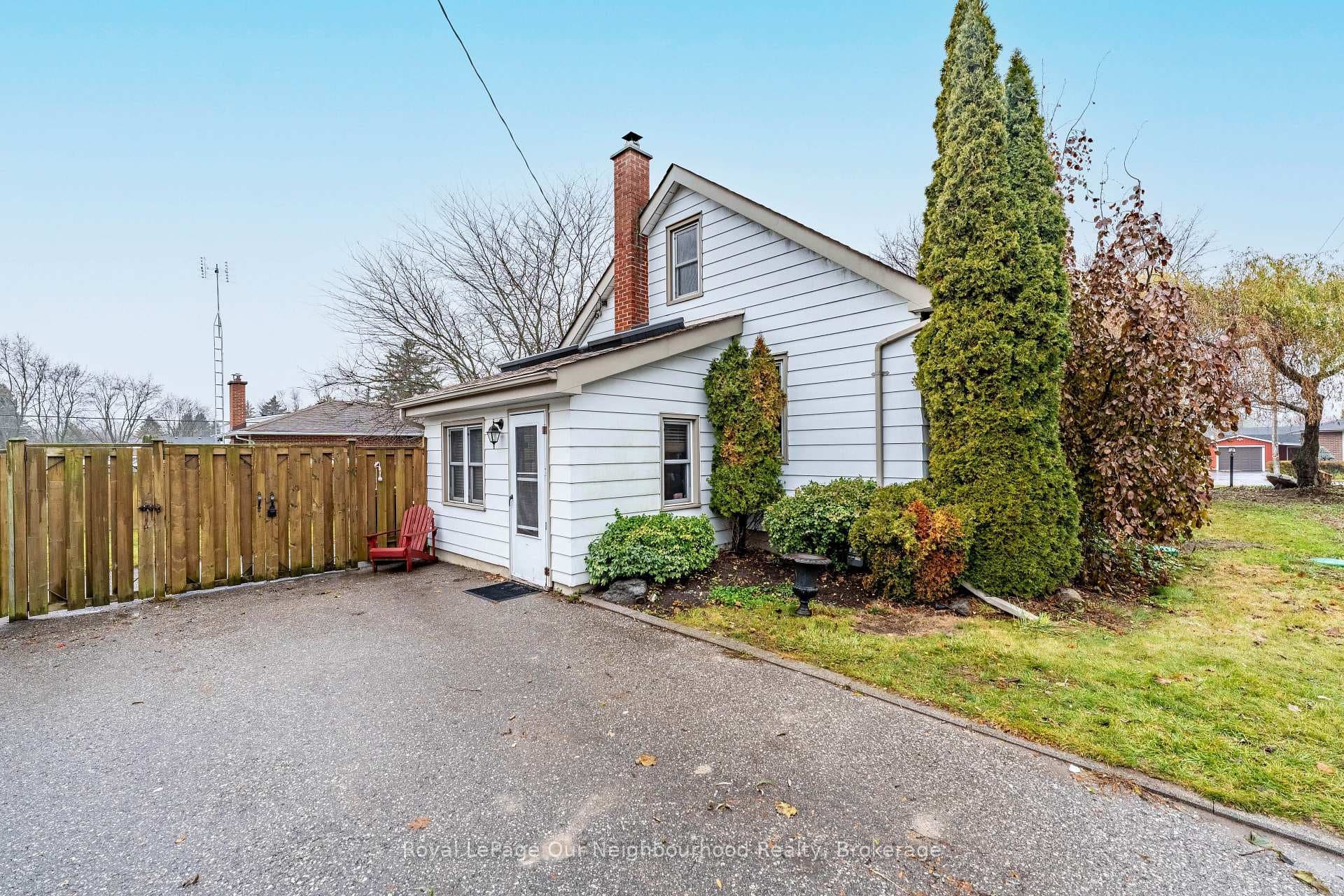 17 Millville Avenue photo 4