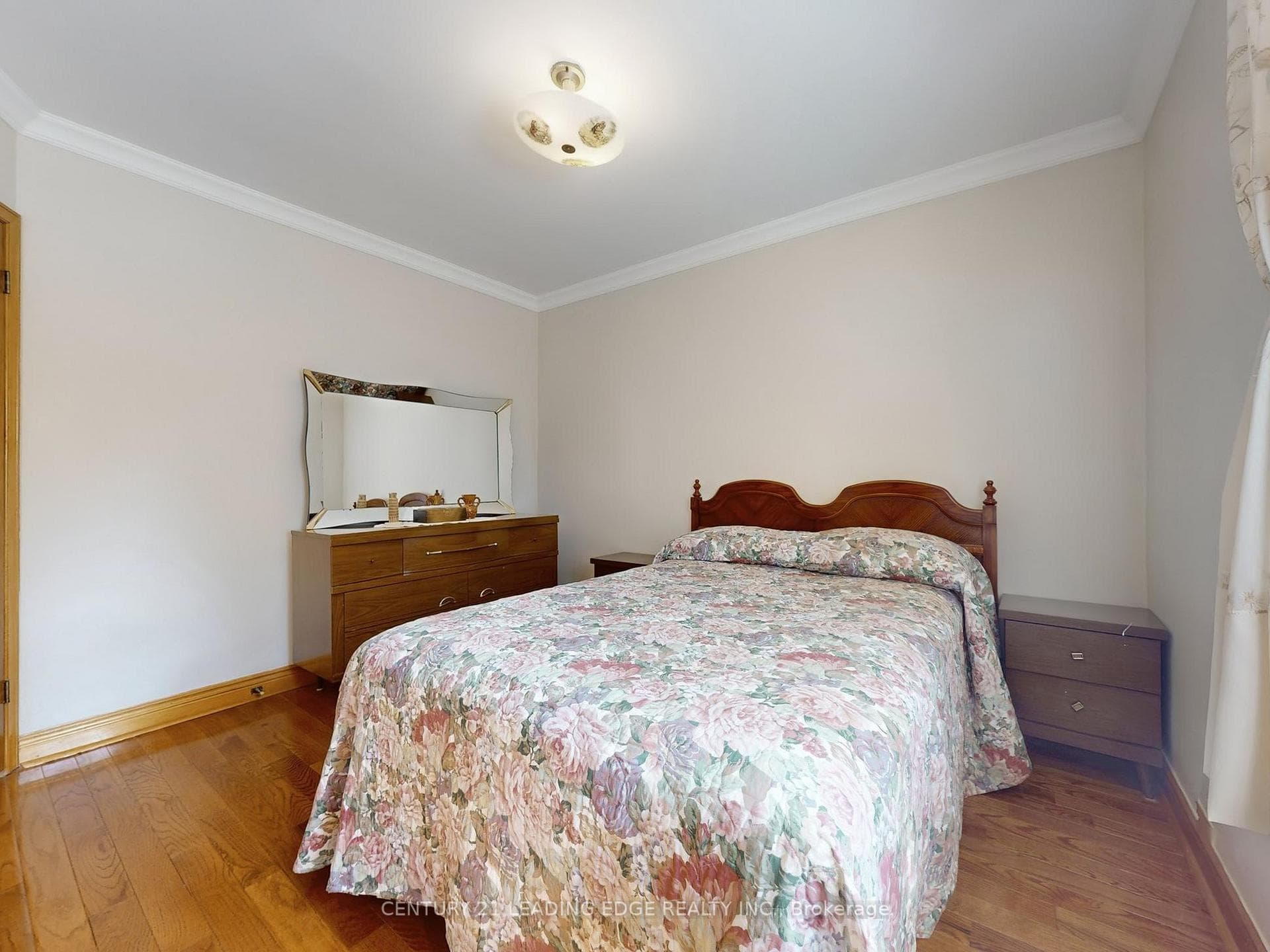 33 Monarchdale Avenue photo 18