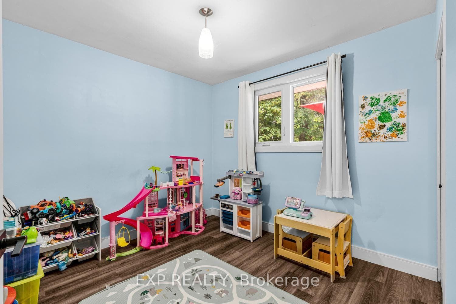 577 Dewan Street photo 26