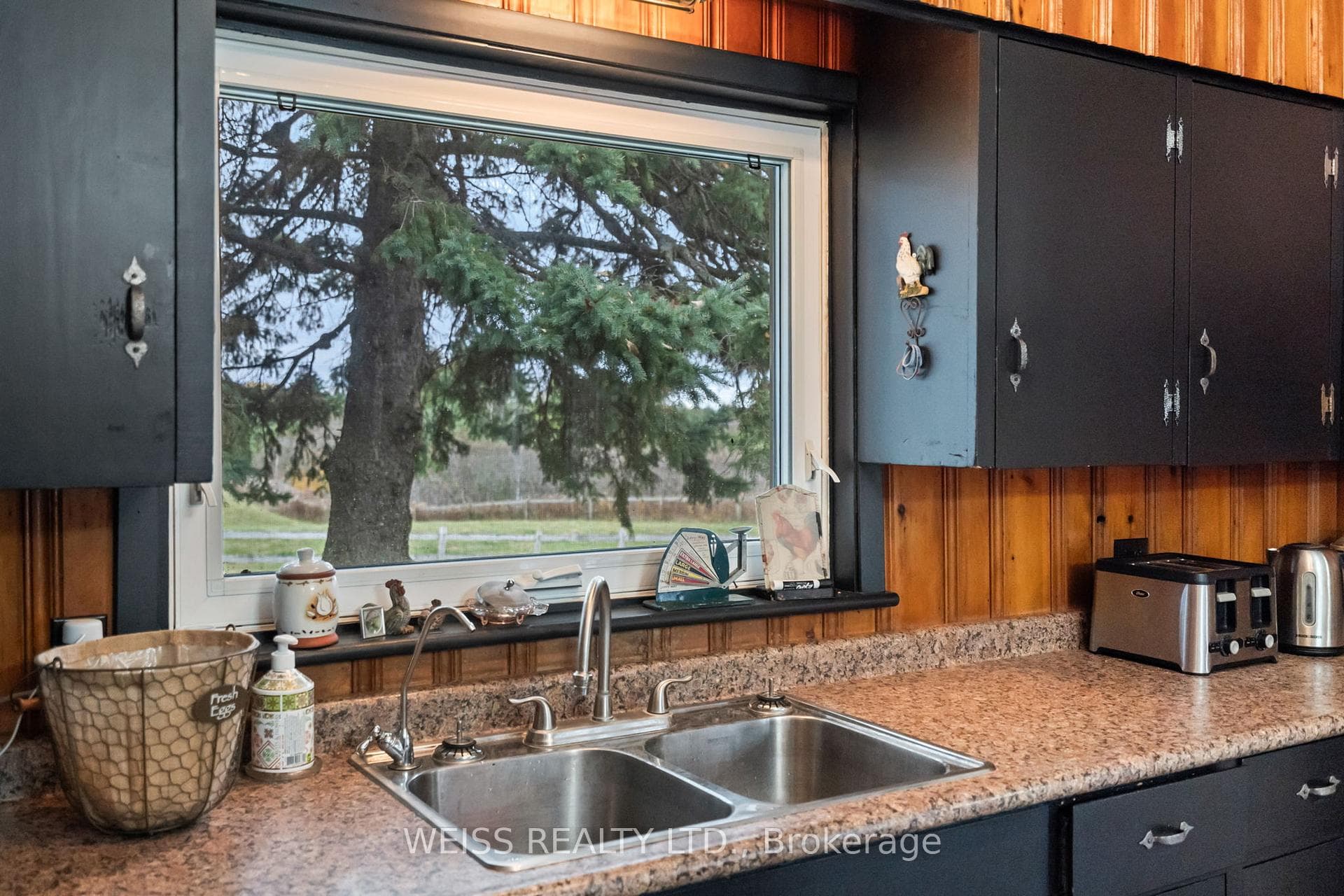 772 Townline Road photo 7