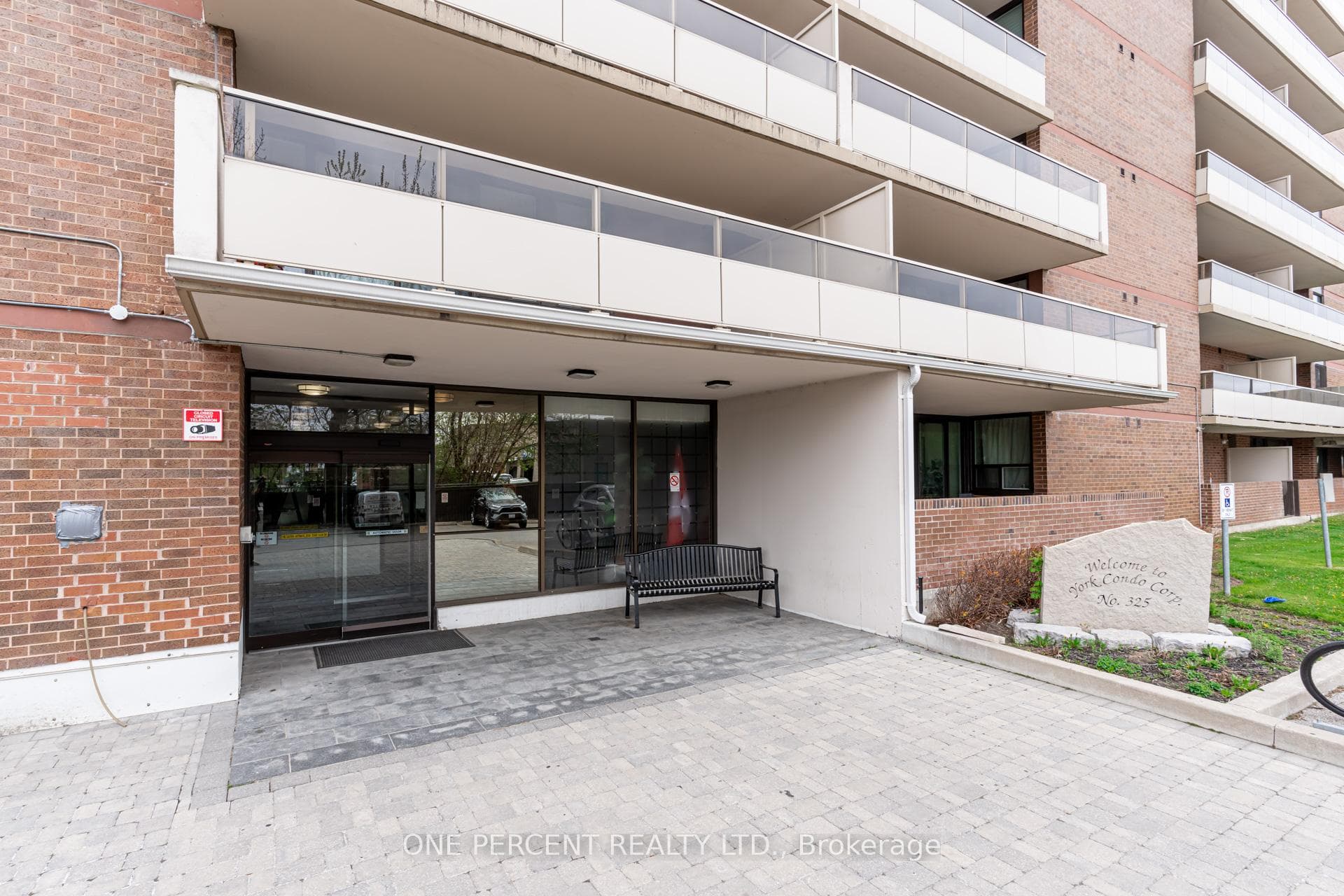 15 Torrance Road Unit 1609 photo 3