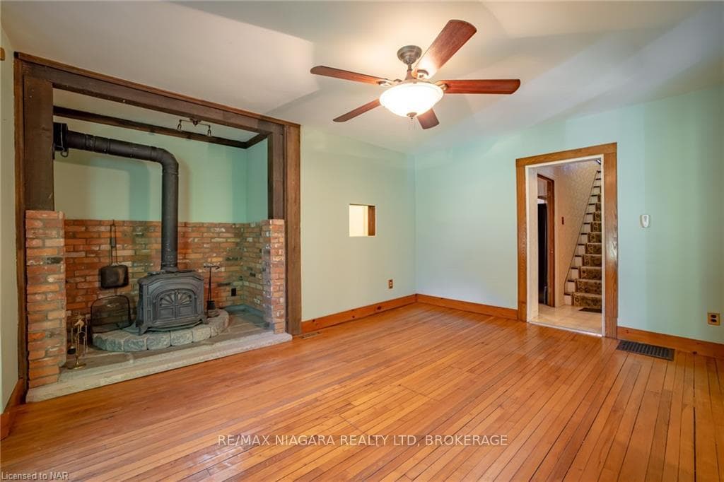 2095 HOLLOW Road photo 7