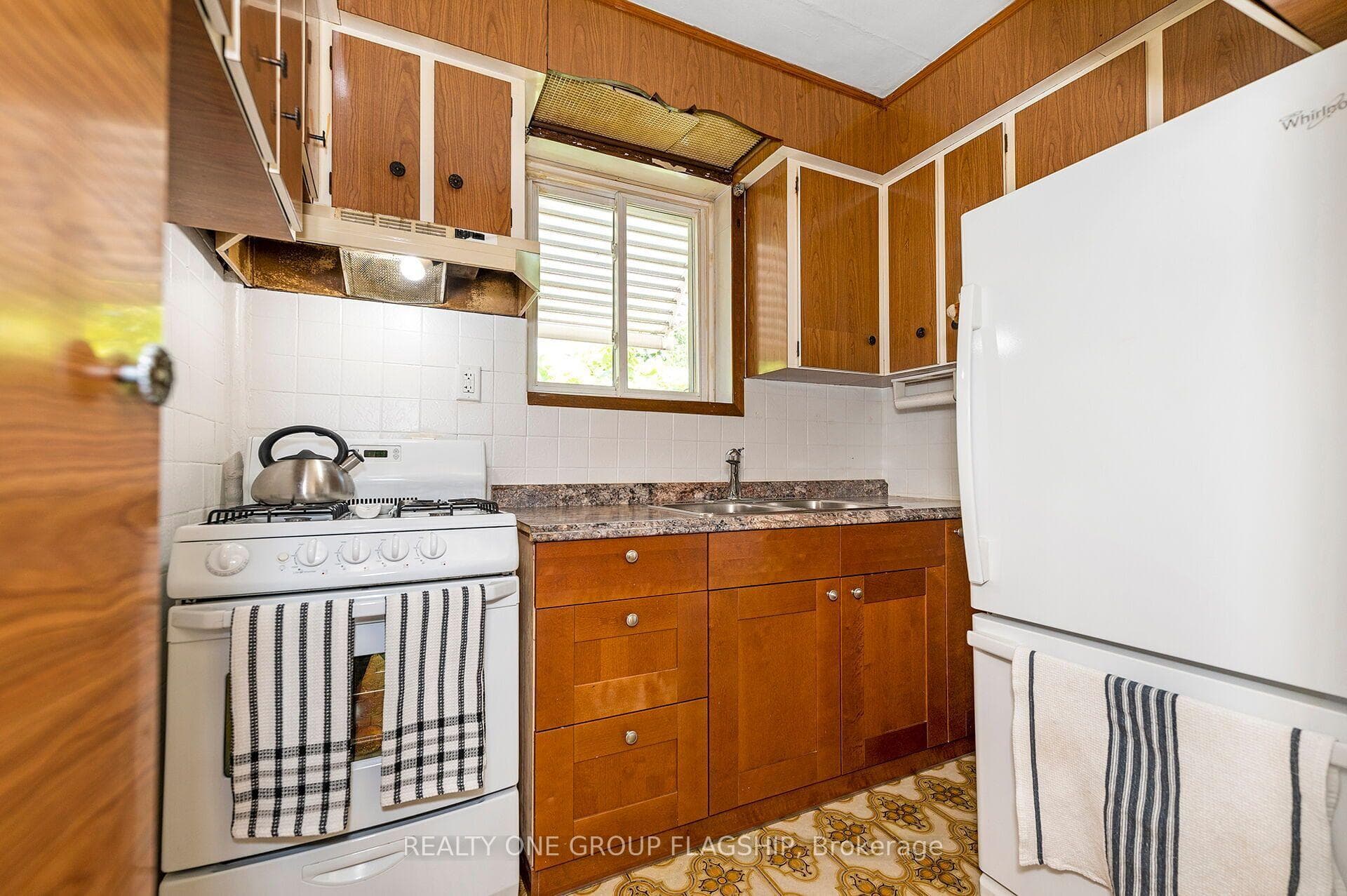 475 Shaw Street photo 5
