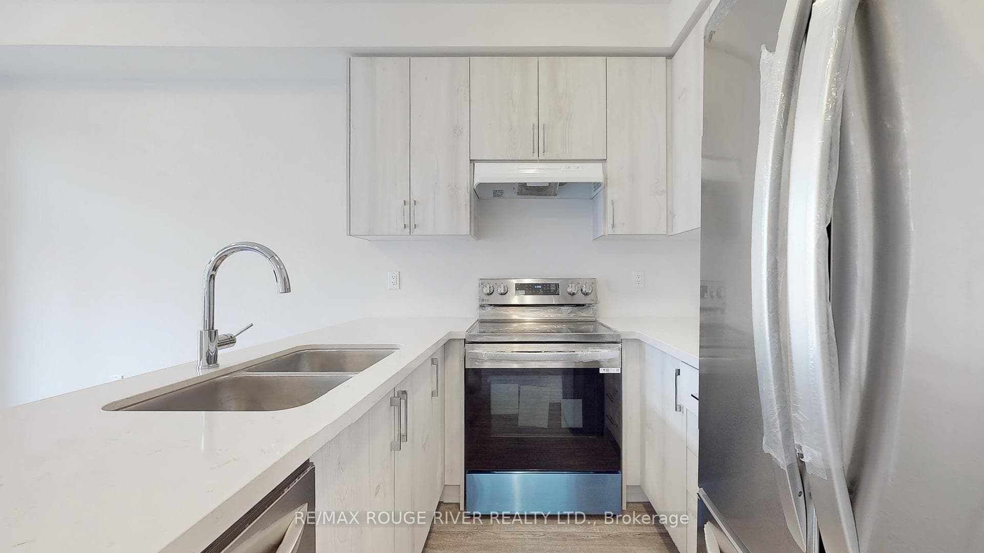 1532 Wheatcroft Drive photo 8