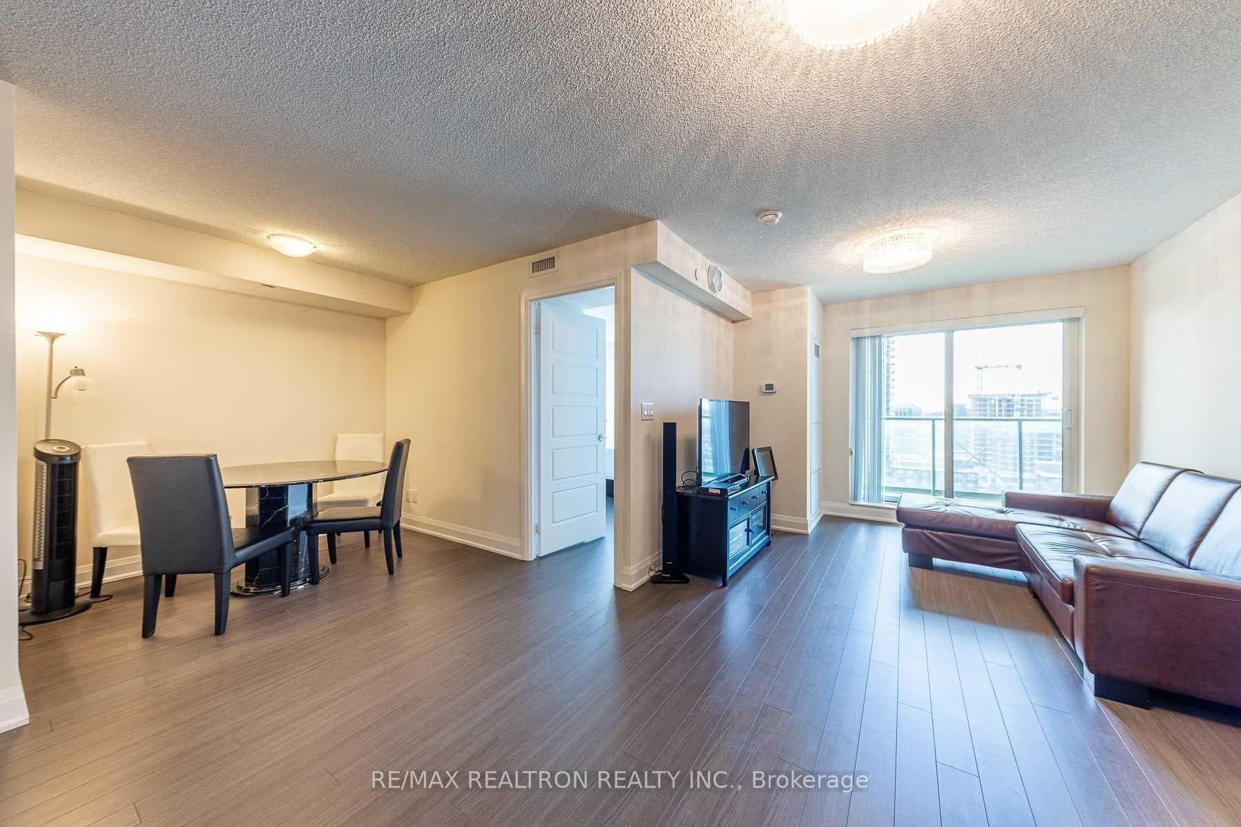 1 Uptown Drive Unit 2005 photo 4