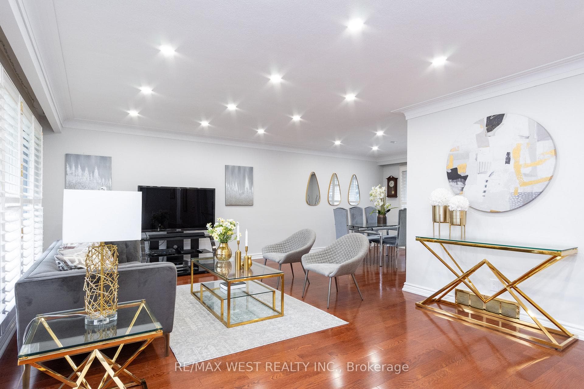 380 Tareyton Road photo 7