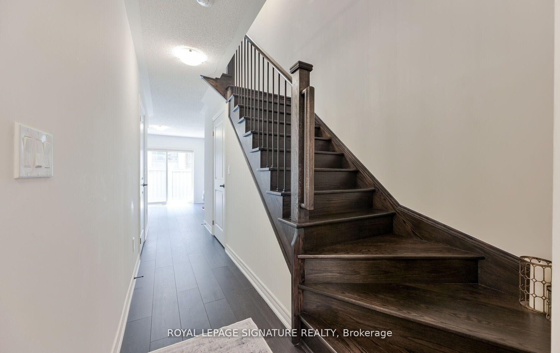 31 Faye Street photo 8