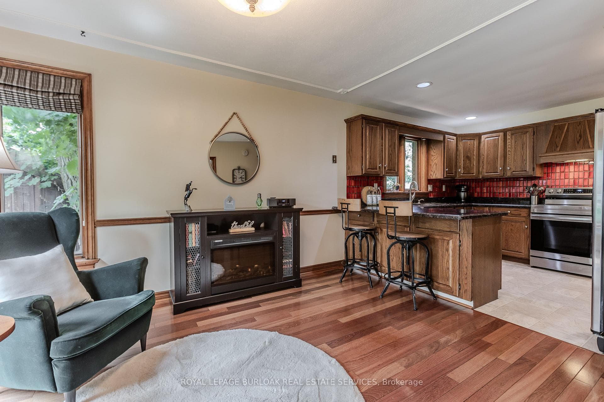 281 Wilson Street photo 14
