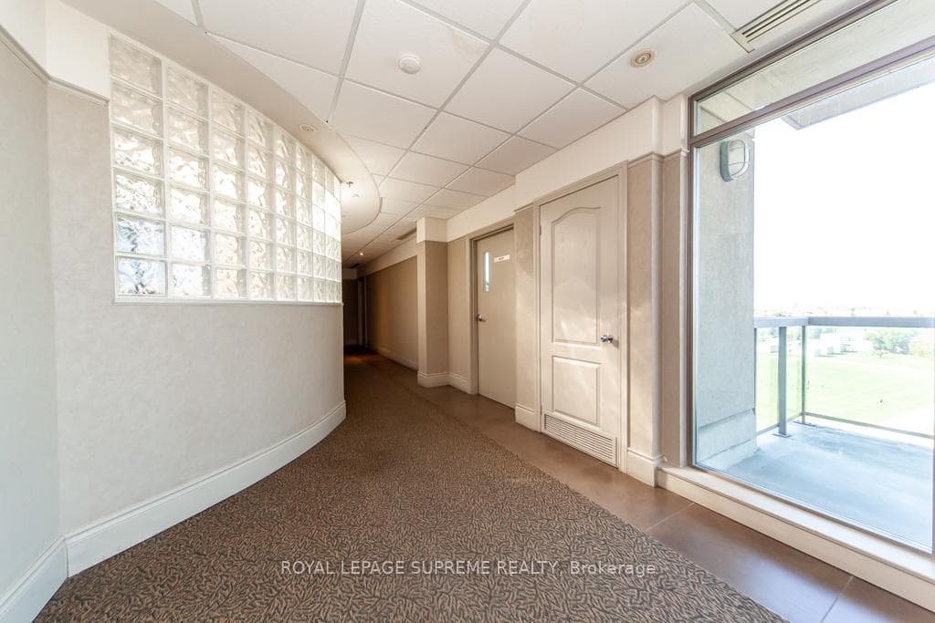 1030 Sheppard Avenue Unit 710 photo 38