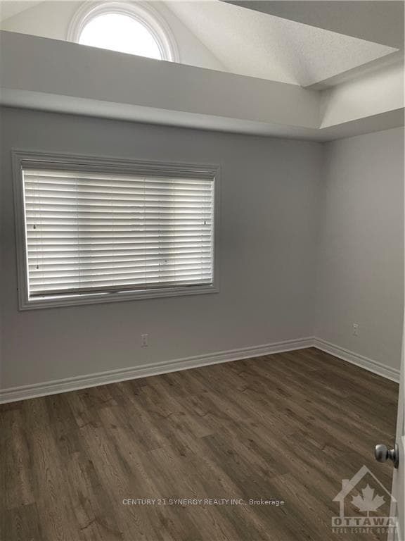 139 HARTHILL Way Unit D photo 18