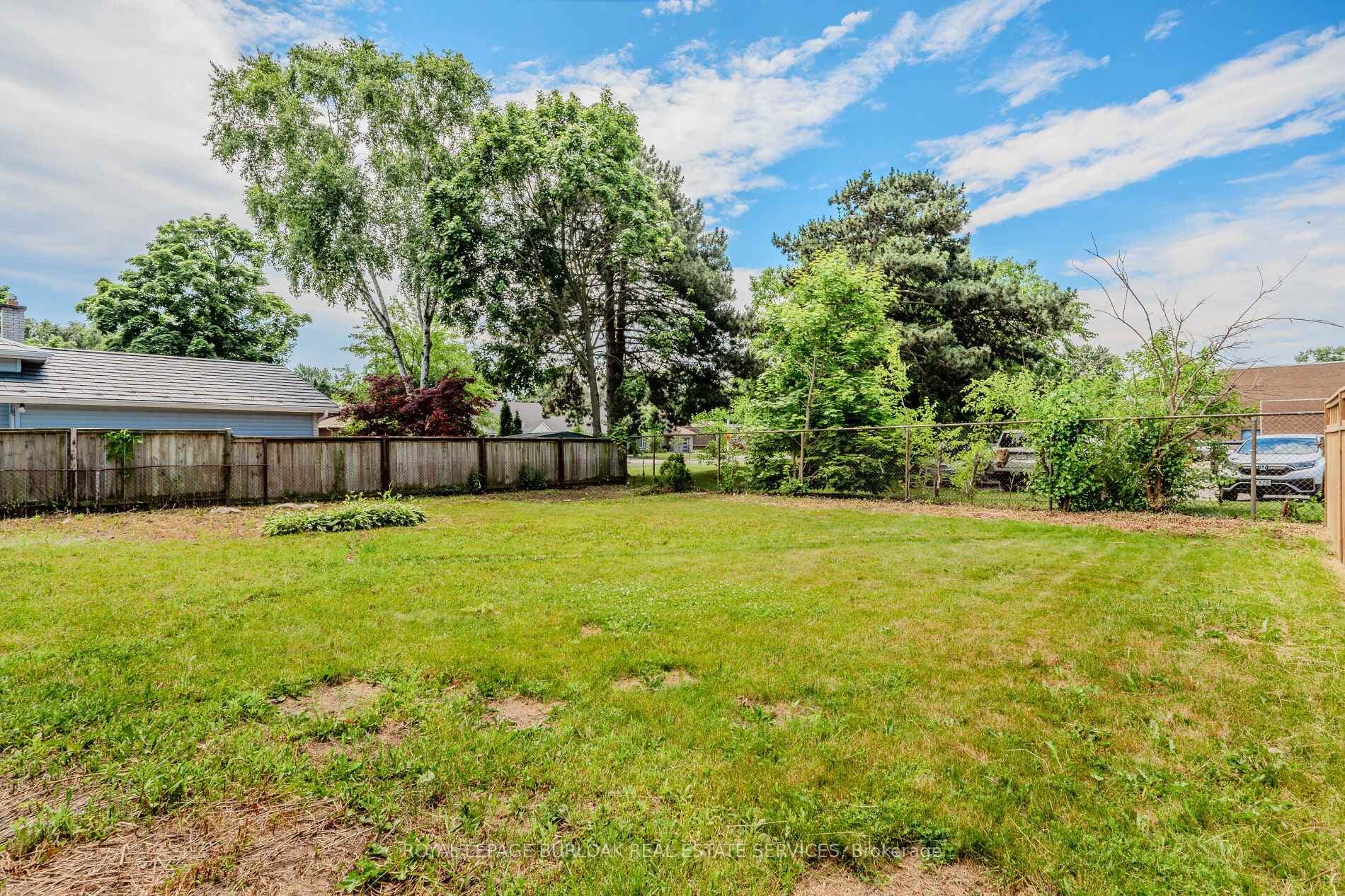 640 Dynes Road photo 40