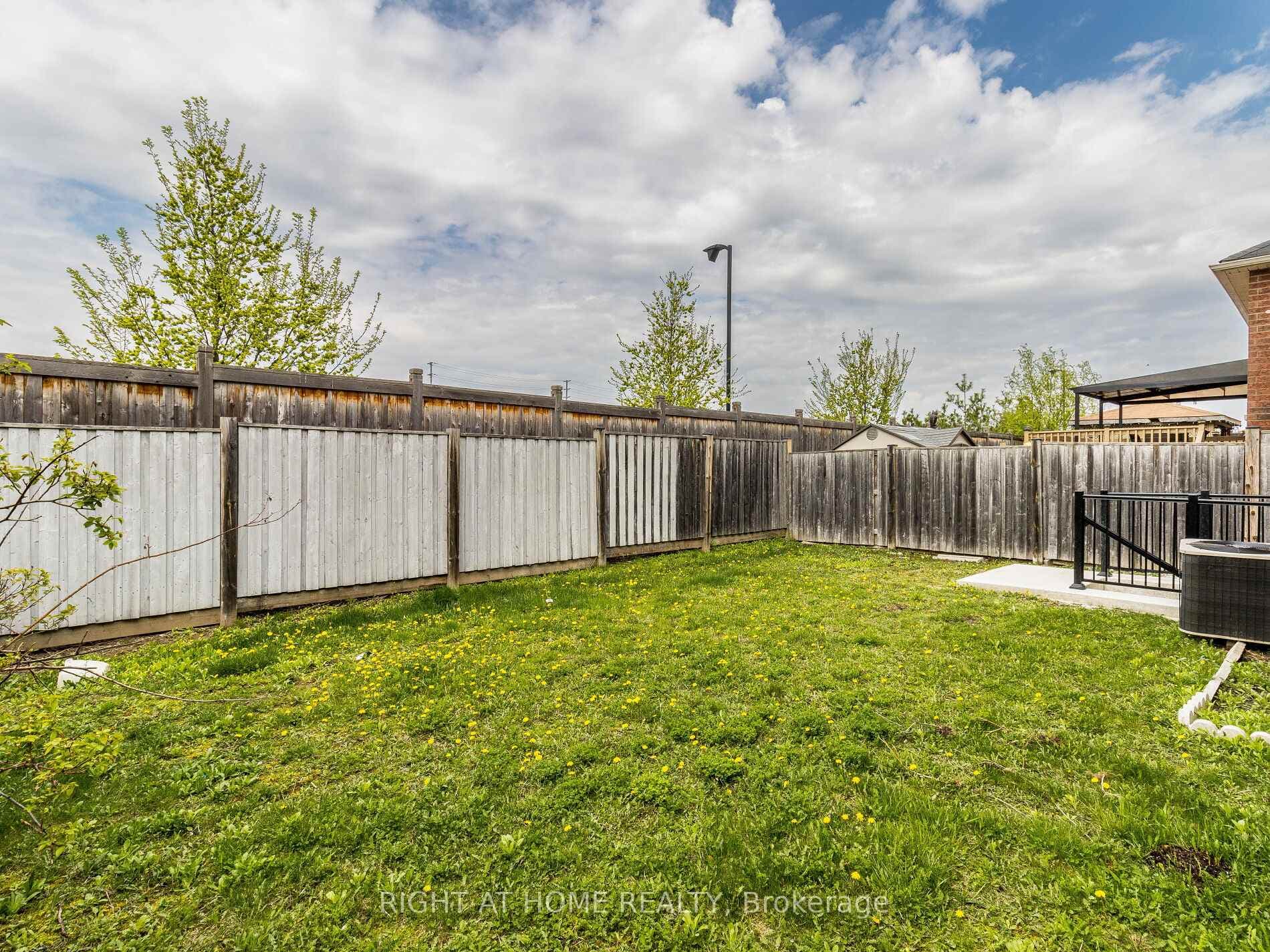 612 Serafini Crescent Unit Lower photo 14
