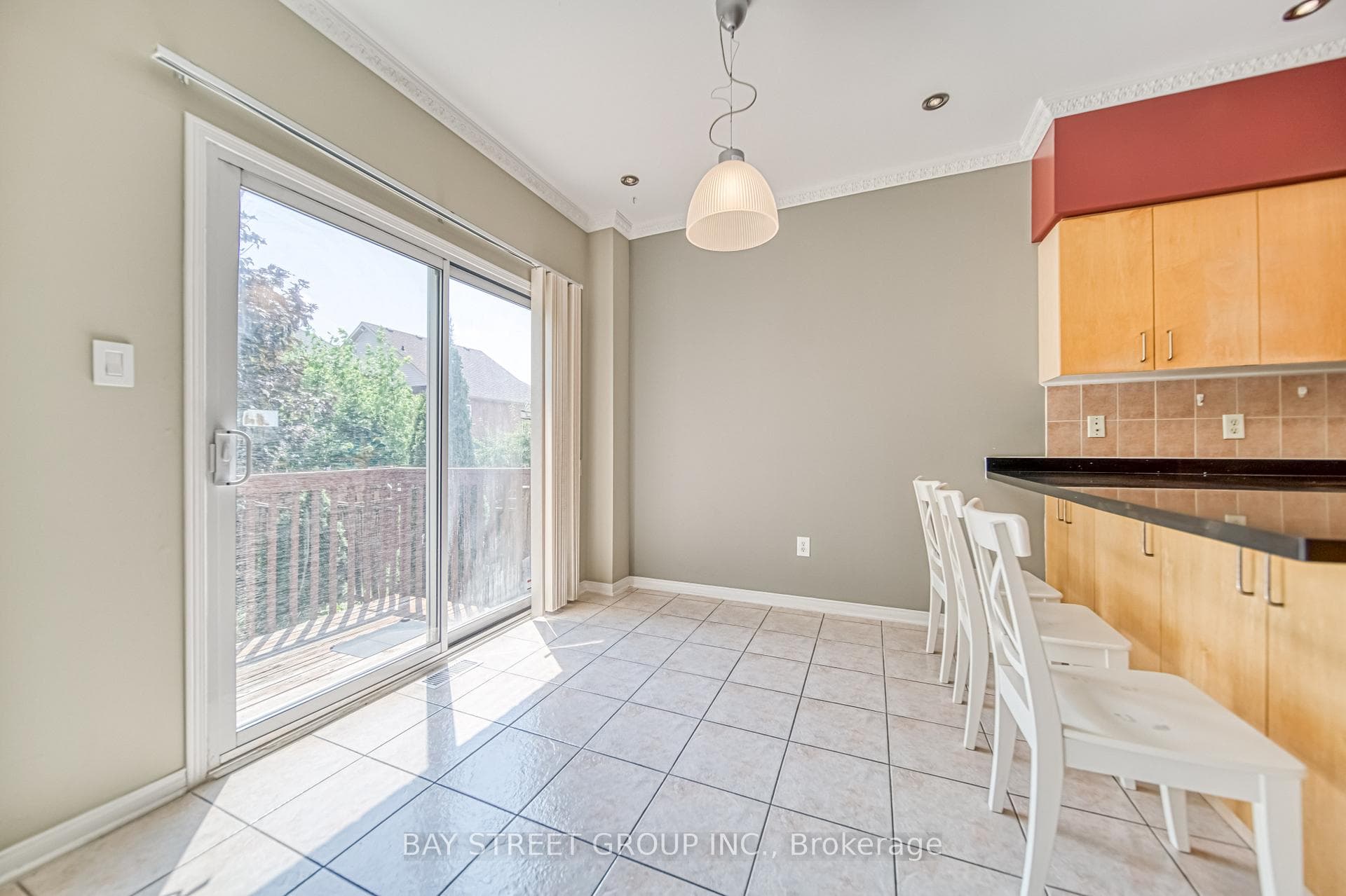 77 Weatherill Road photo 14