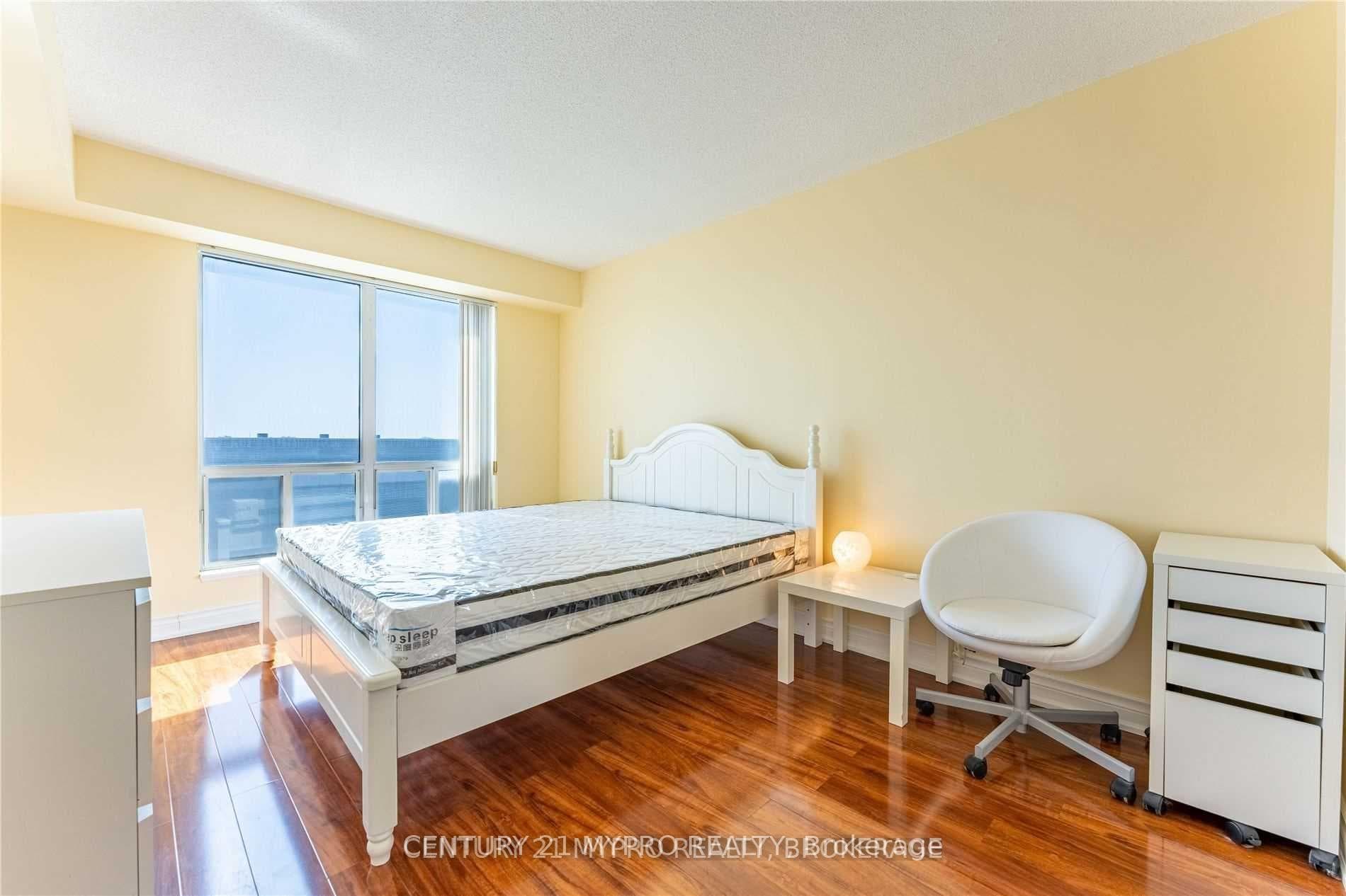 1 Lee Centre Drive Unit 1609 photo 19