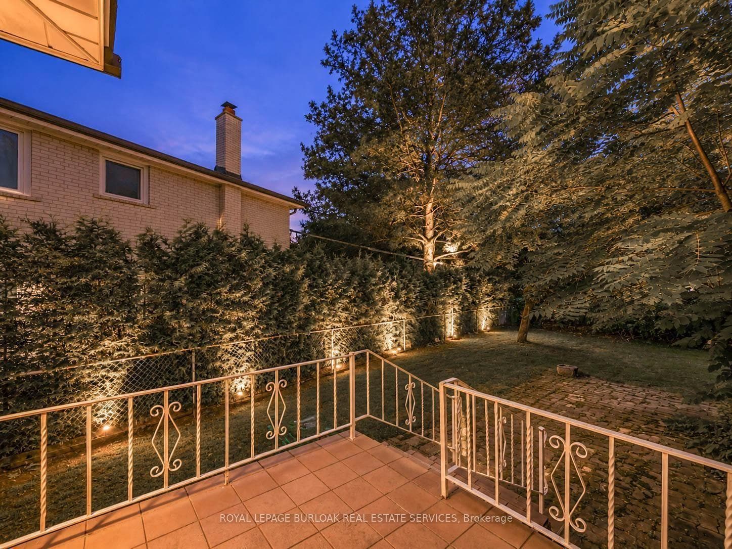 3577 Bluestream Crescent photo 44