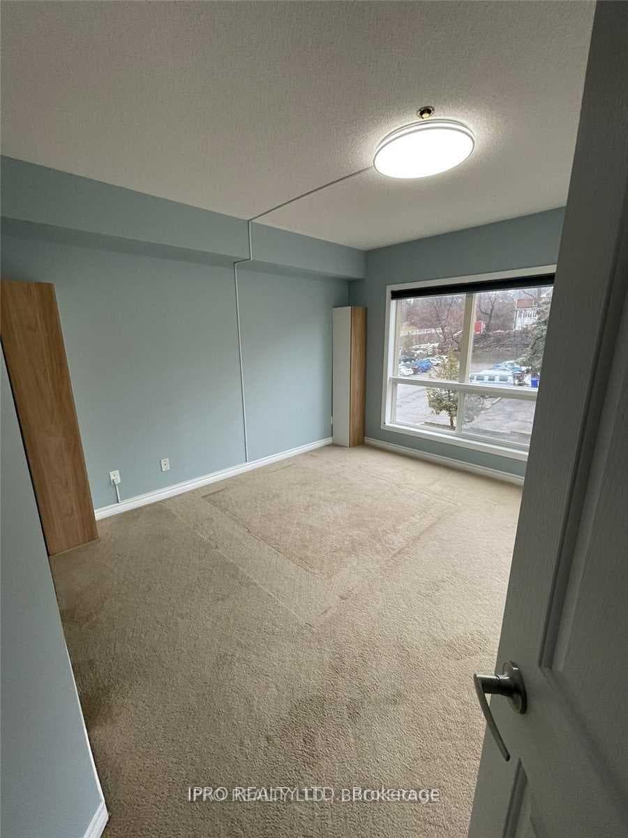 8 Harris Street Unit 316 photo 11