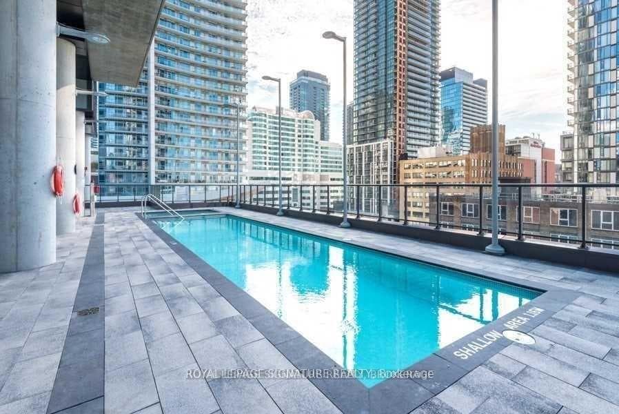 290 Adelaide Street Unit 3409 photo 6