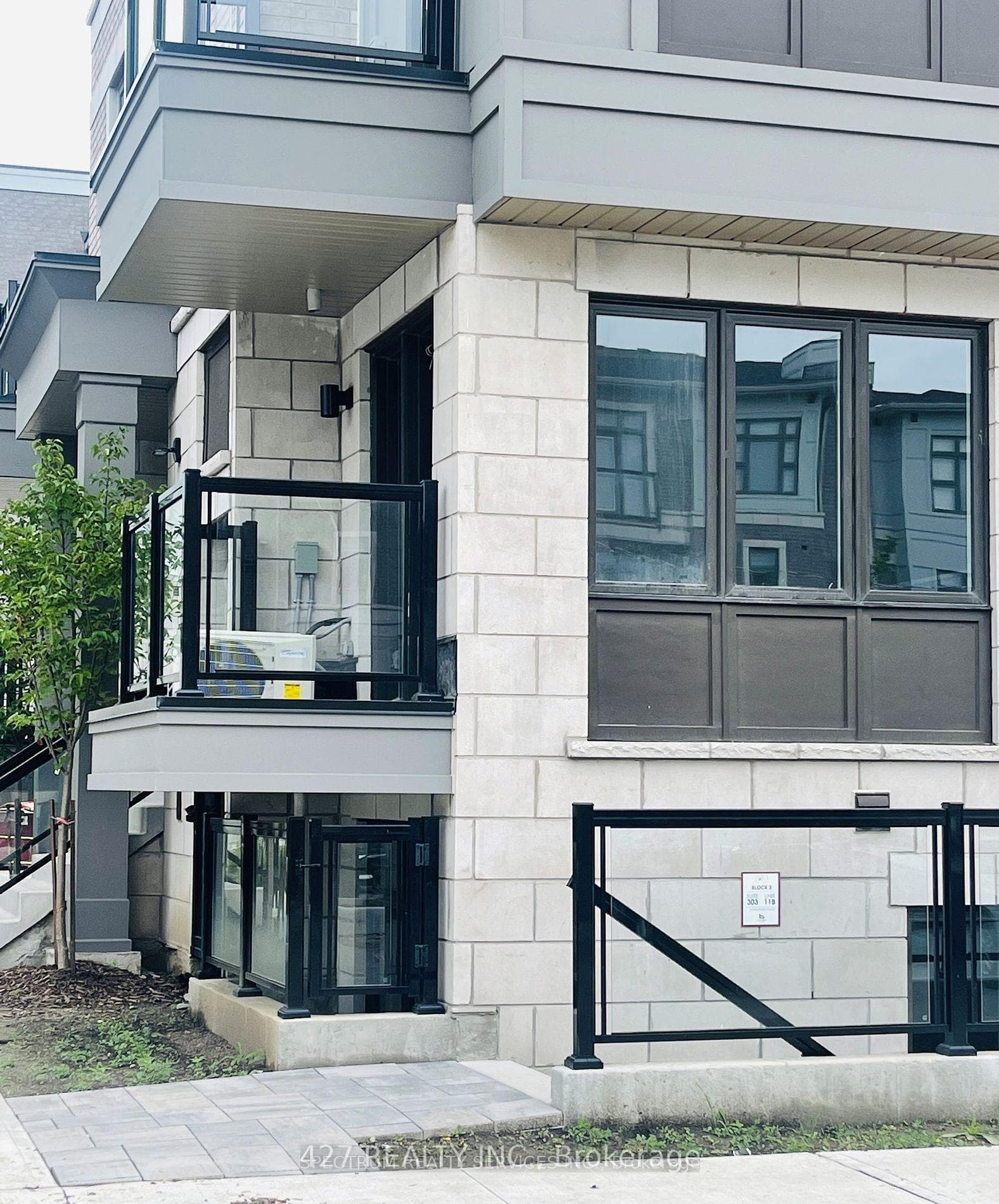 10 Halliford Place Unit 311 photo 1