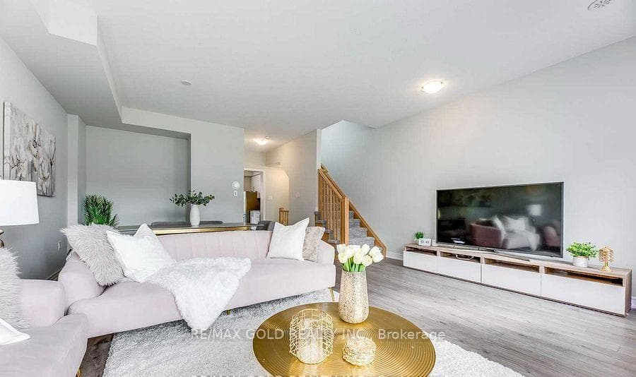 47 Rapids Lane photo 5