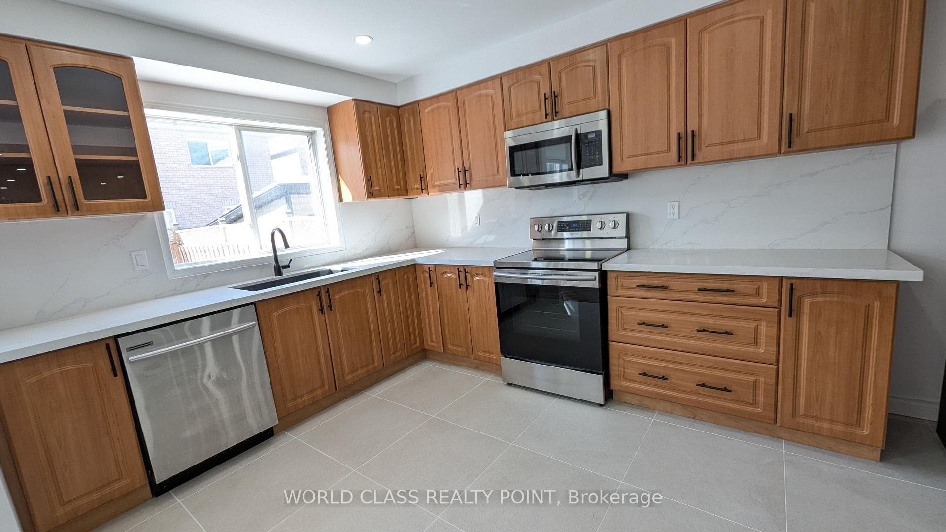 34B Casabel Drive photo 6