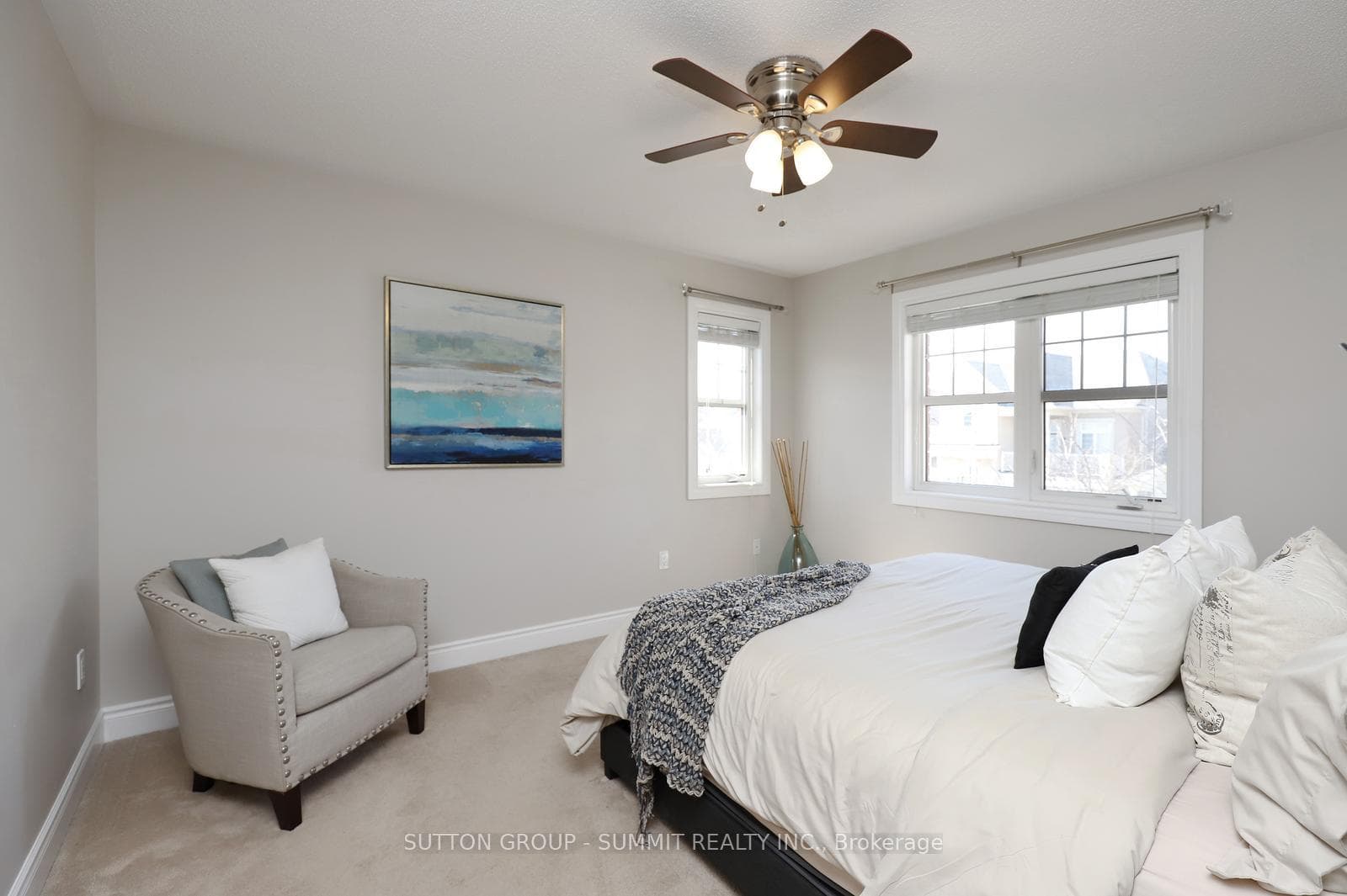 378 Blinco Terrace photo 24