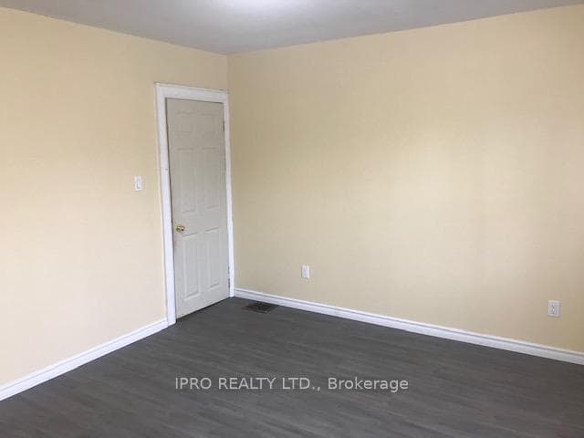 128 Gilbert Avenue Unit Apt 2 photo 10