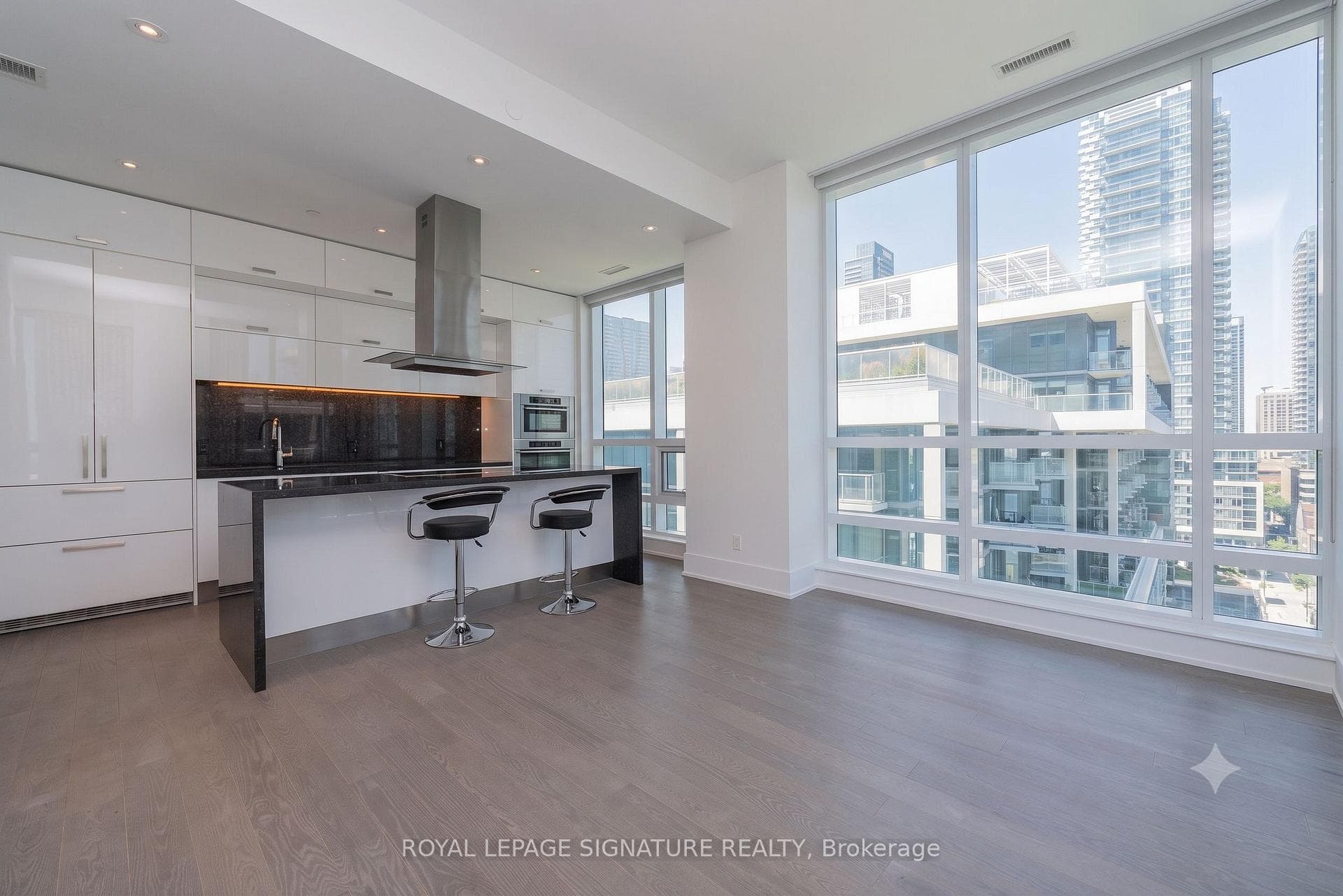 55 Merchants' Wharf N/A Unit 1020 photo 5