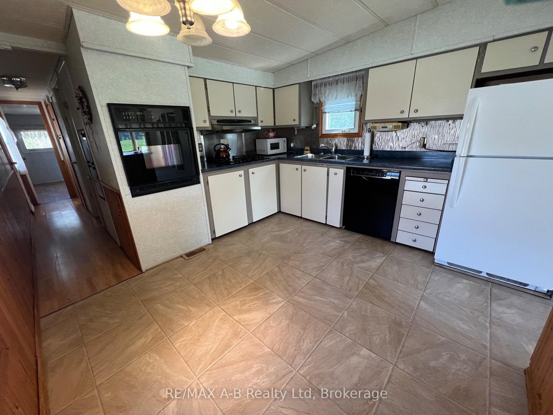 123 Ash Street photo 21