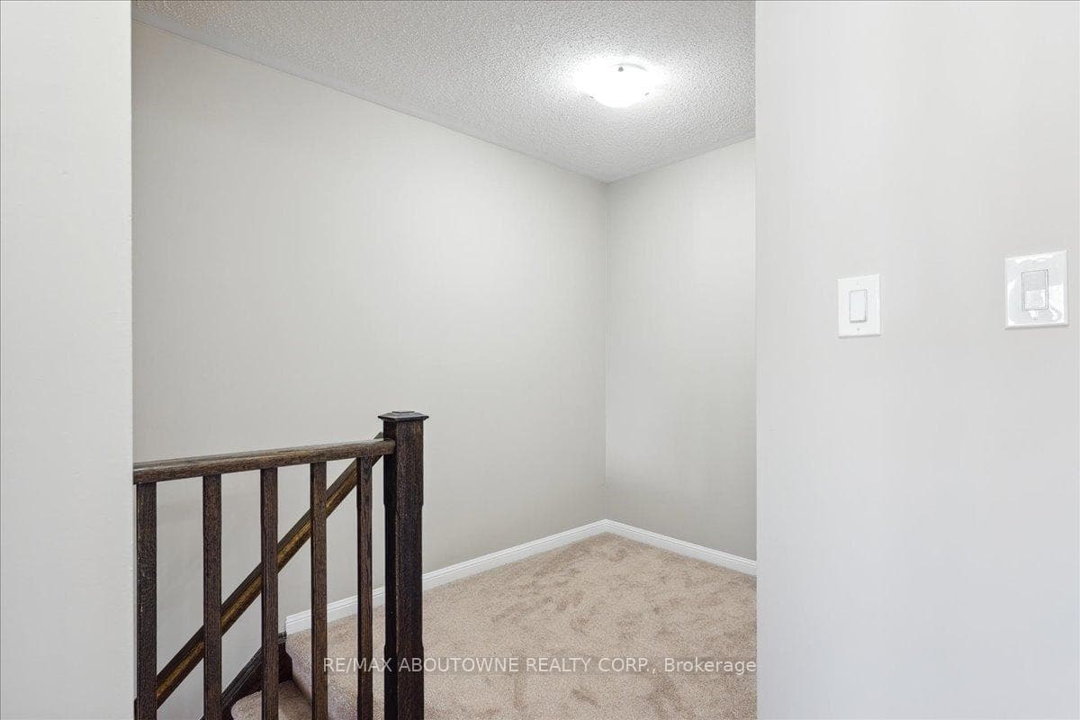 222 Septimus Heights photo 22