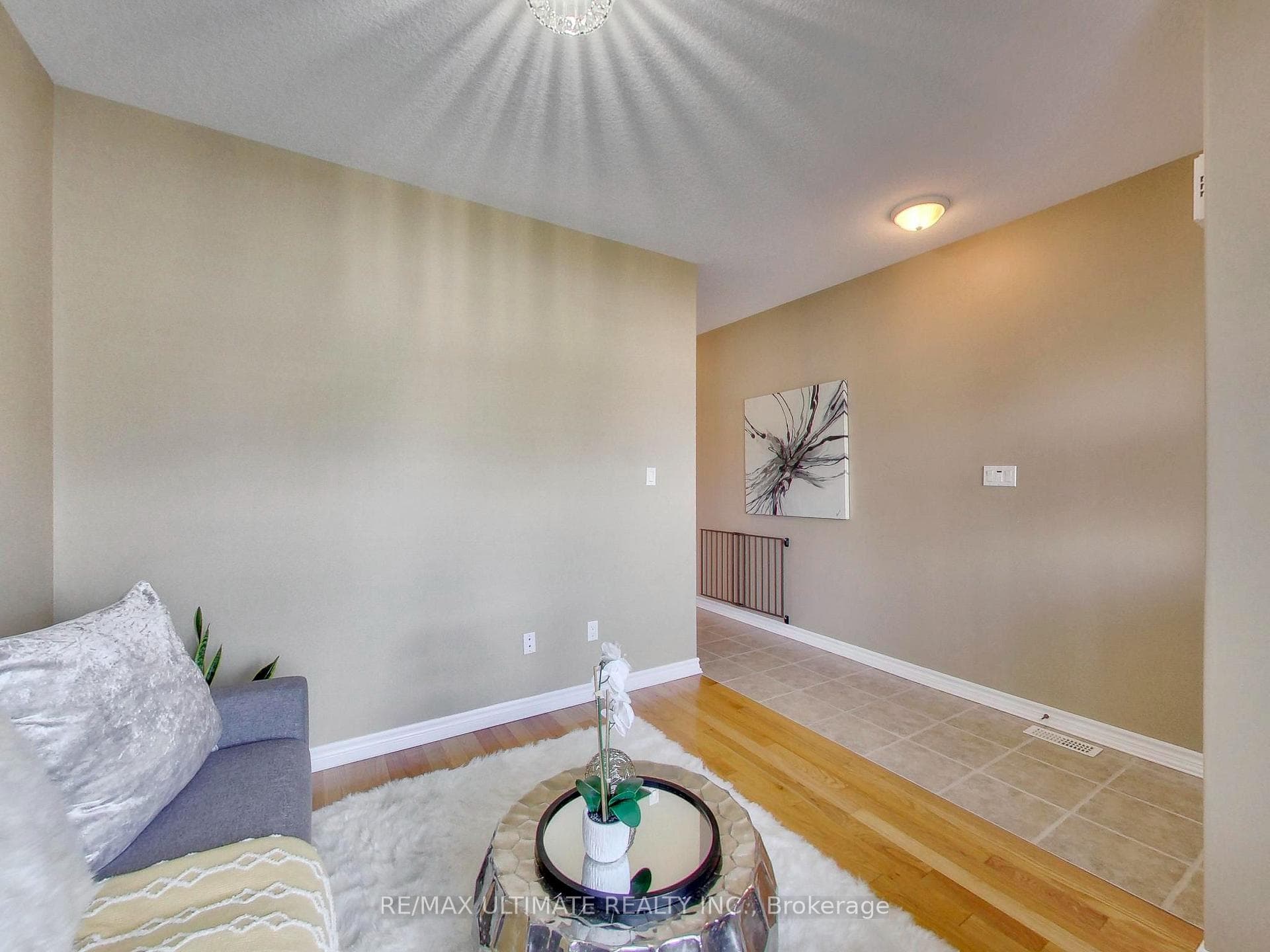 152 Gray Avenue photo 3