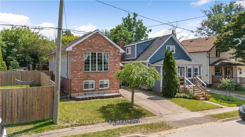 126 MARGERY Road photo 1