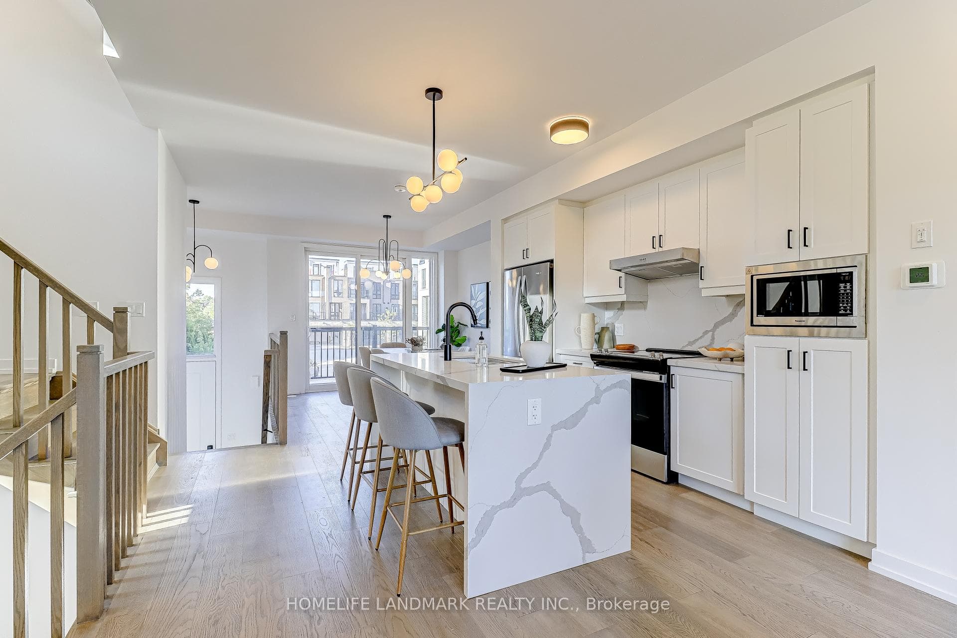 31 Bancroft Lane photo 9